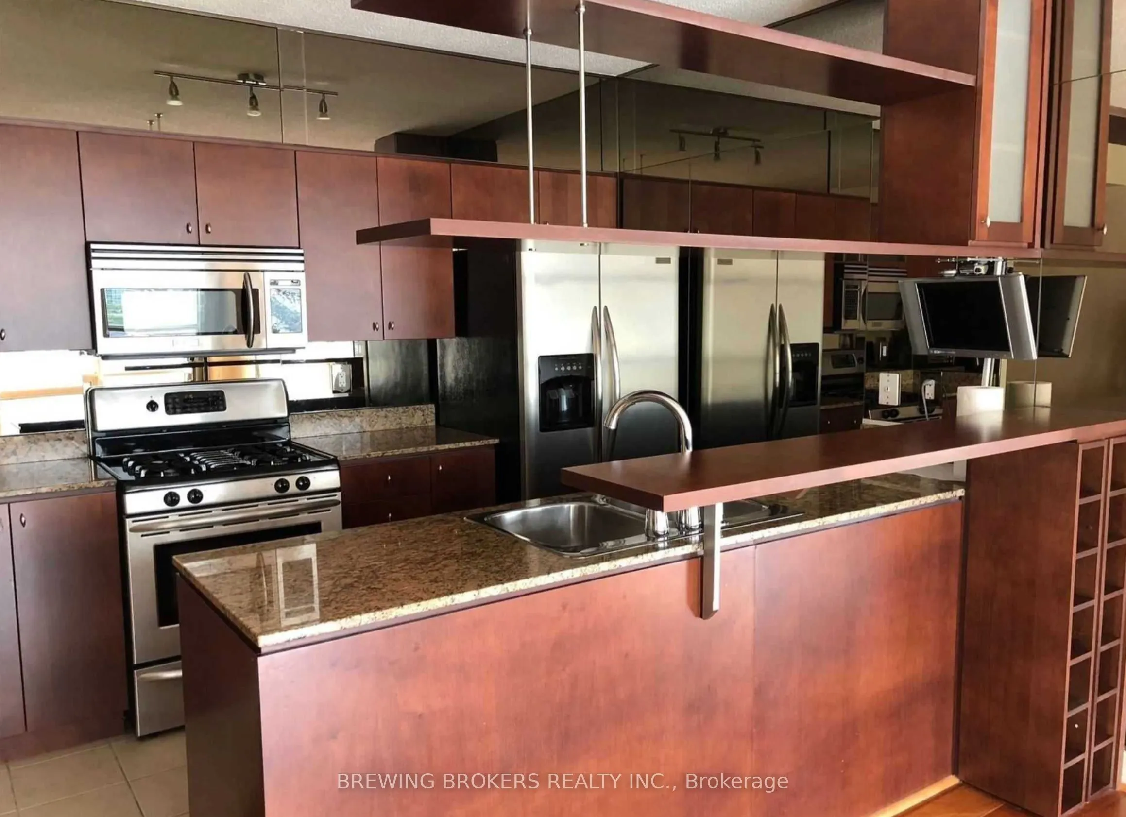 10 Navy Wharf Court, #1712