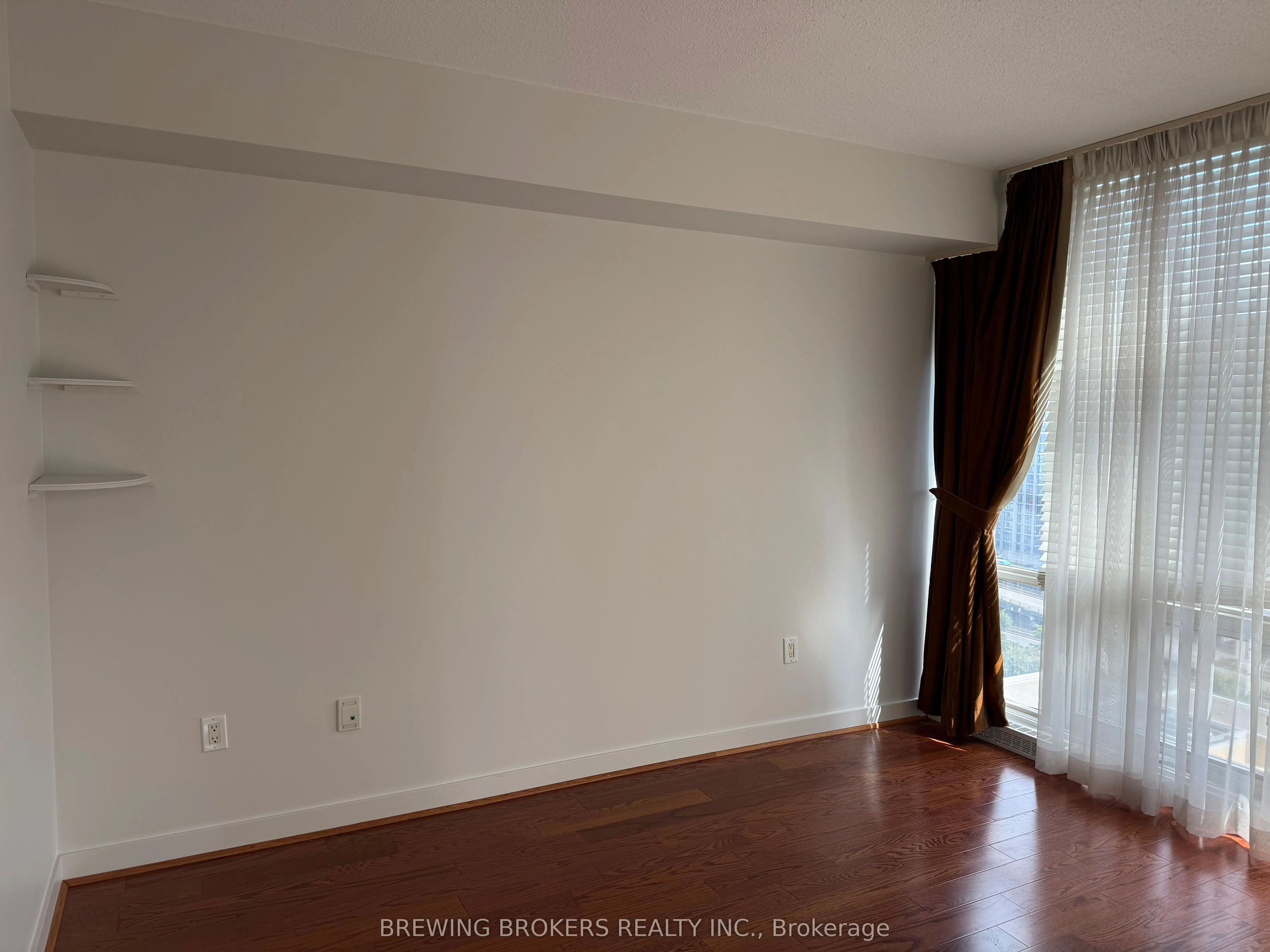 10 Navy Wharf Court, #1712