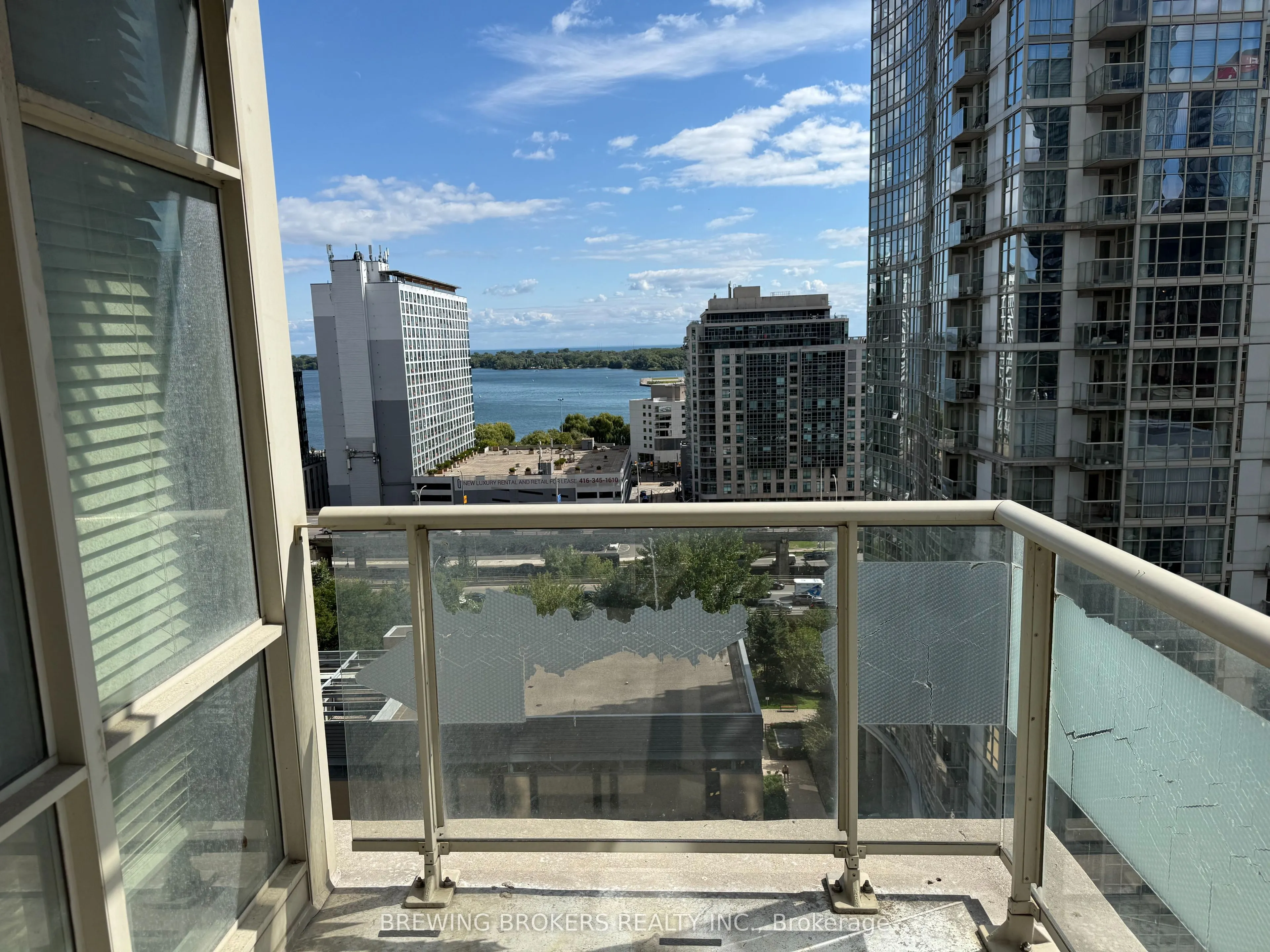 10 Navy Wharf Court, #1712