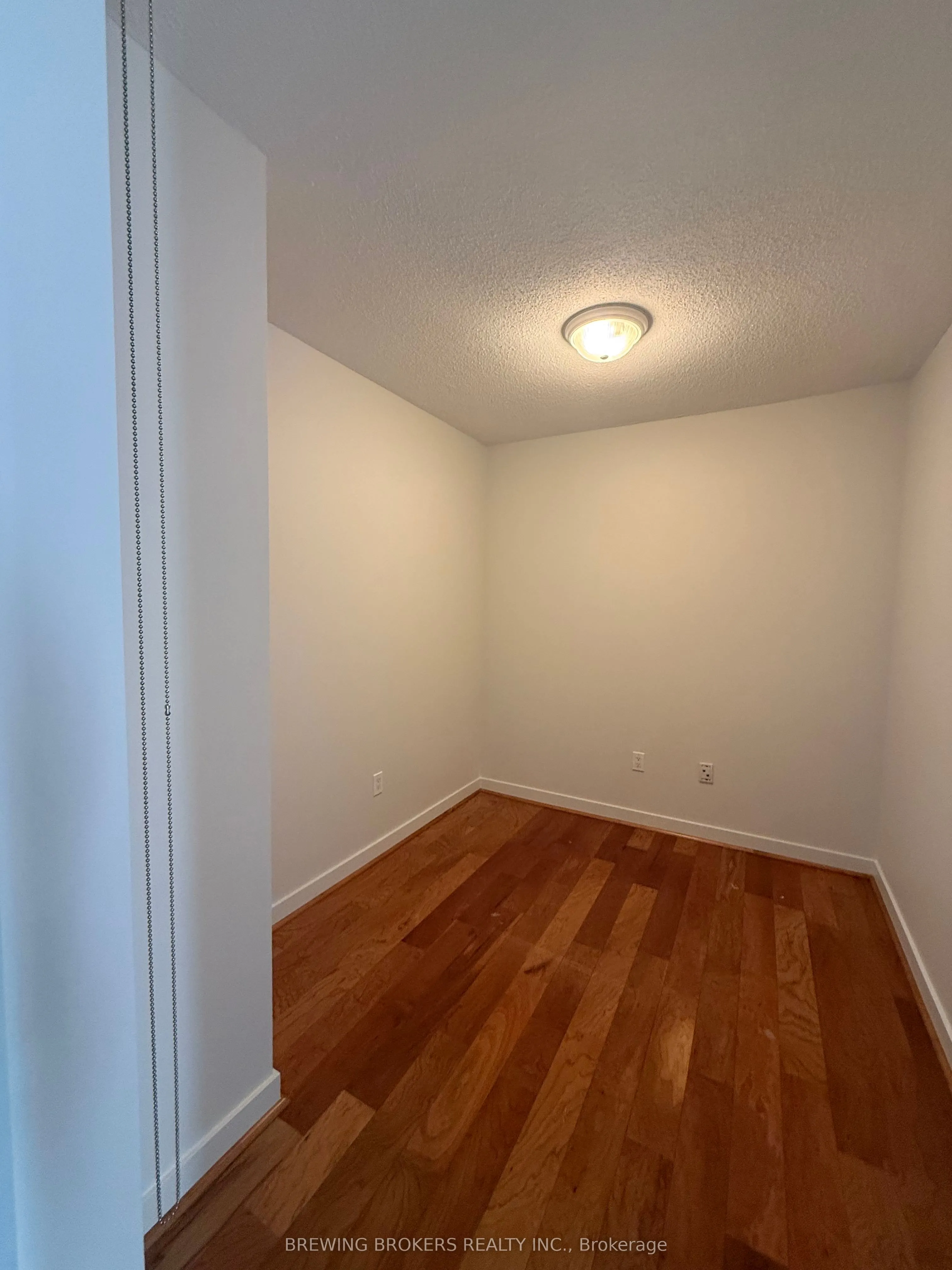 10 Navy Wharf Court, #1712