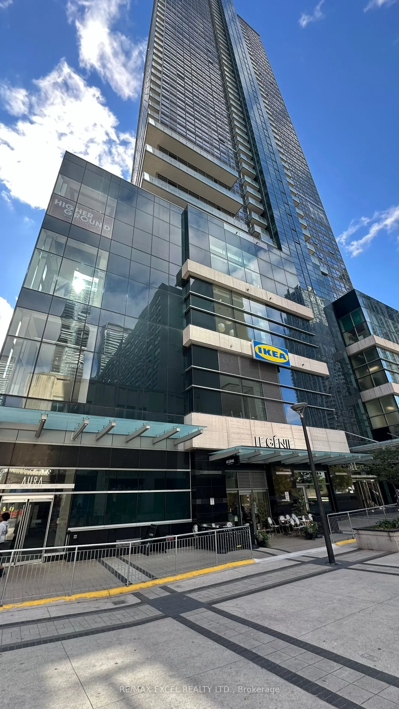 384 Yonge Street, #109