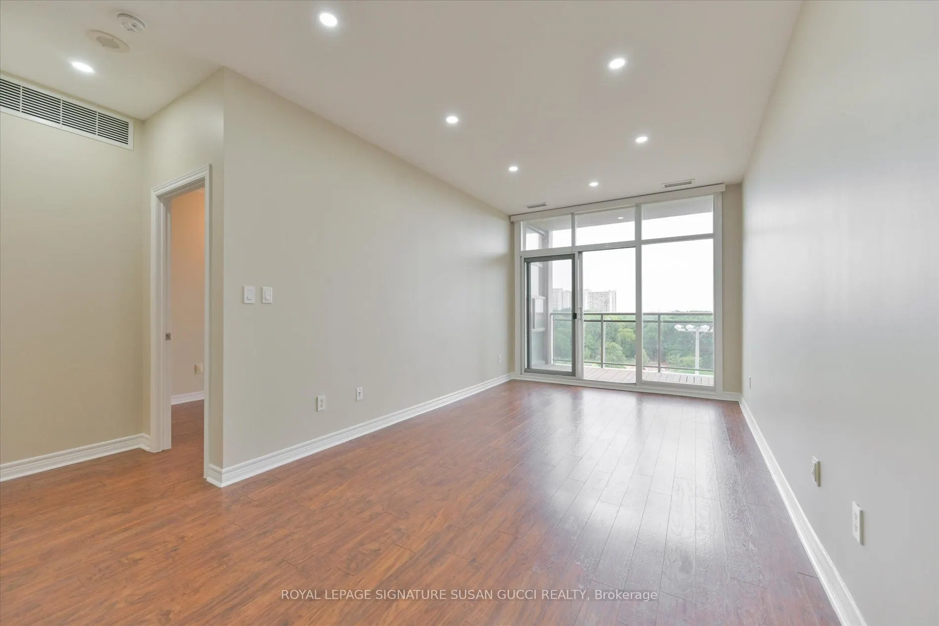 1 Leaside Park Drive, #616