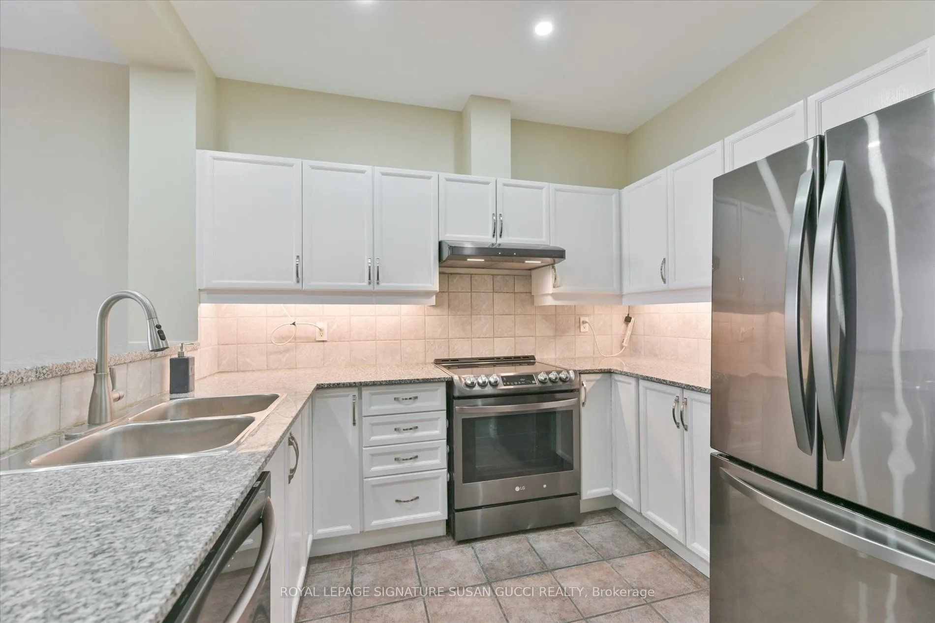 1 Leaside Park Drive, #616