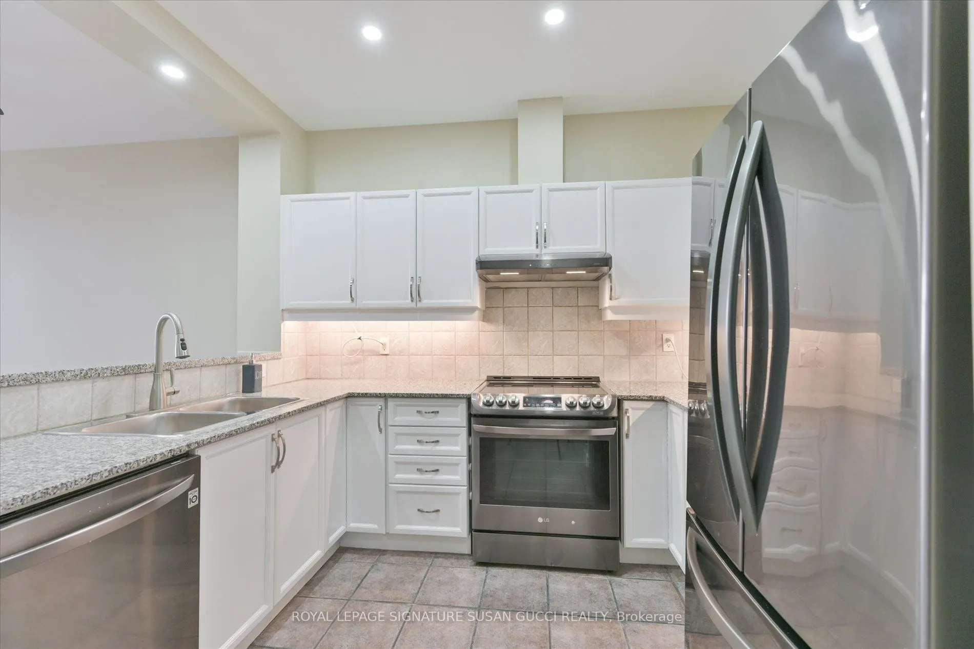 1 Leaside Park Drive, #616