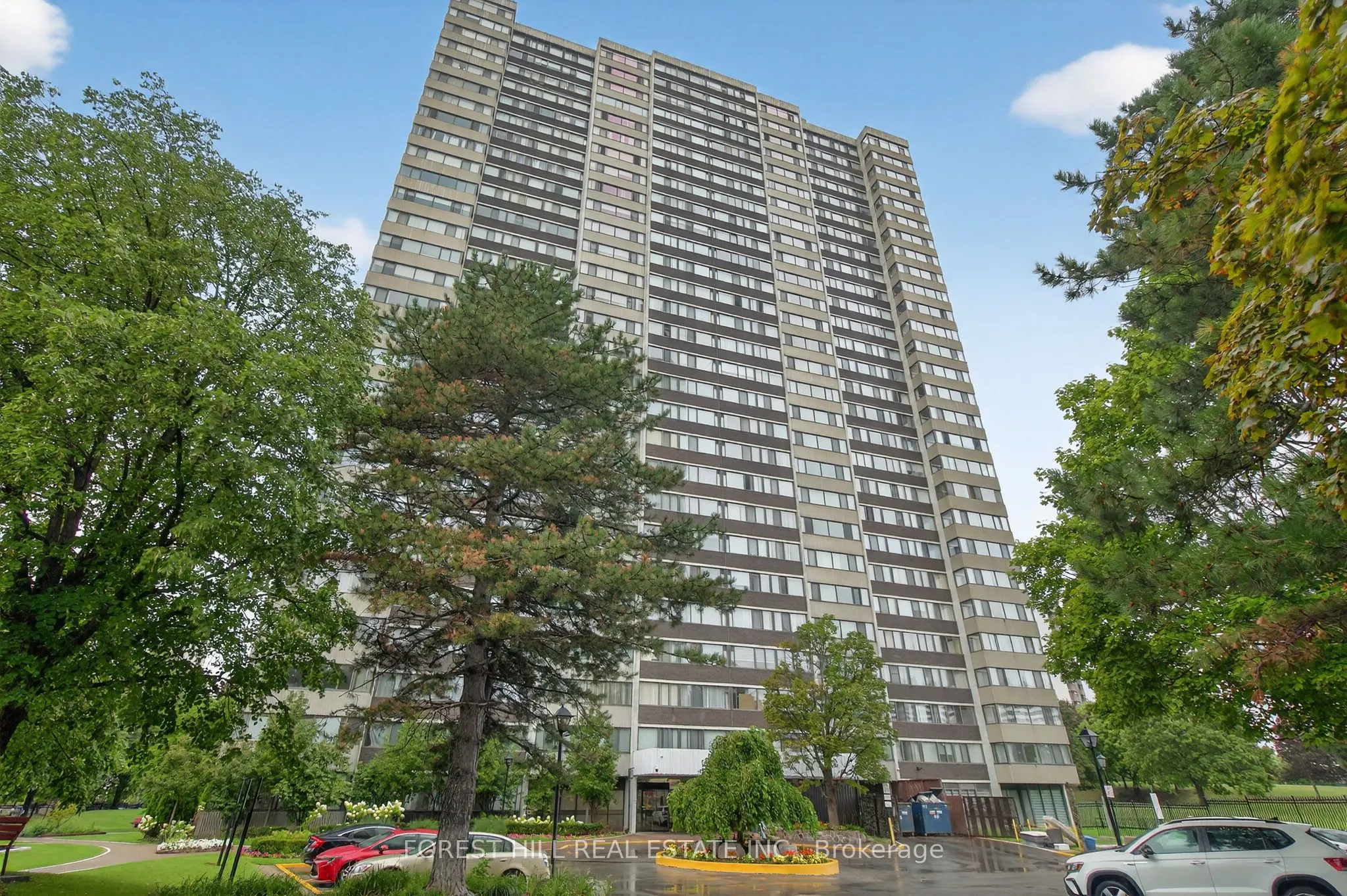 80 Antibes Drive, #1802