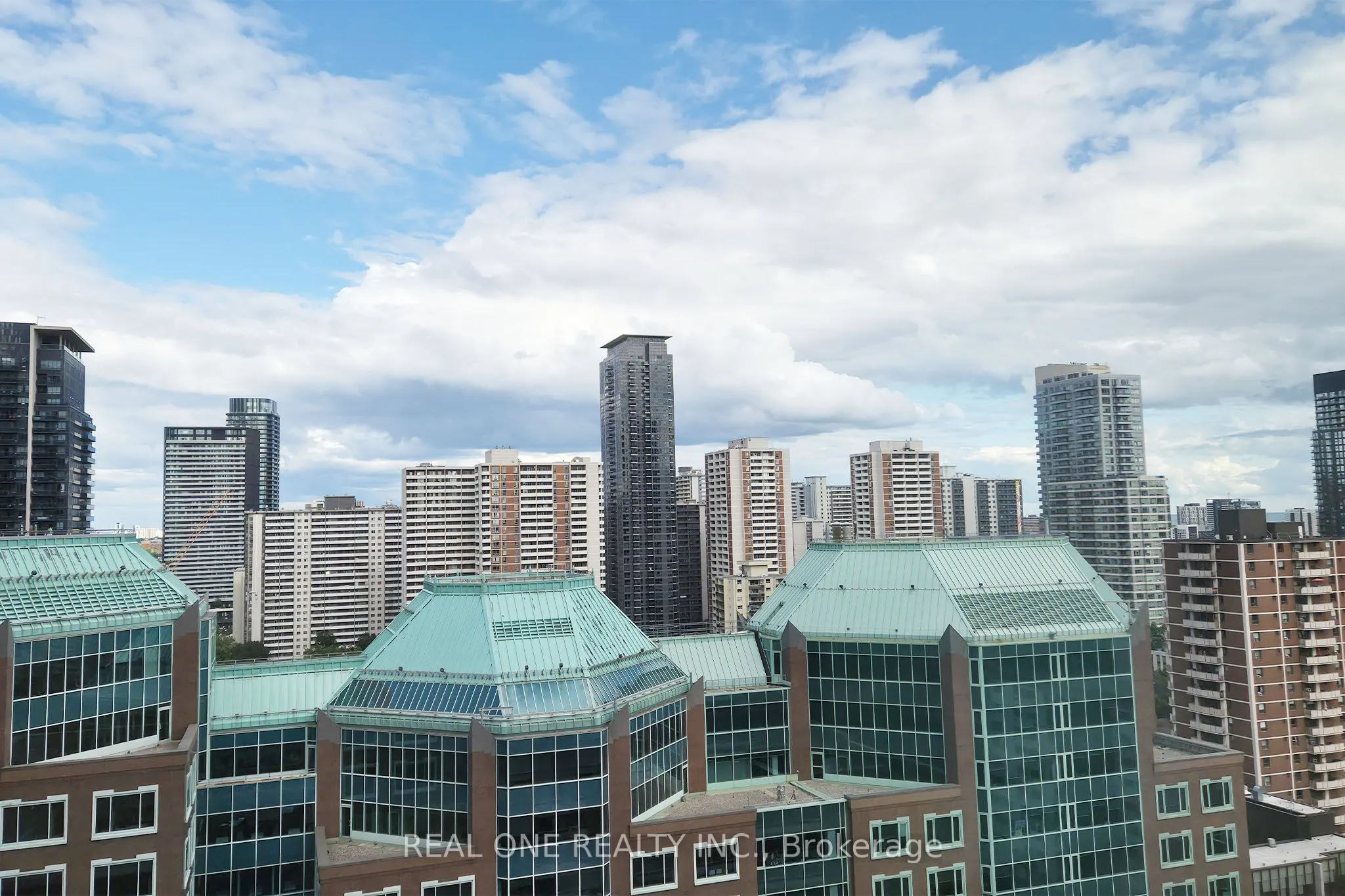 101 Charles Street E, #1801