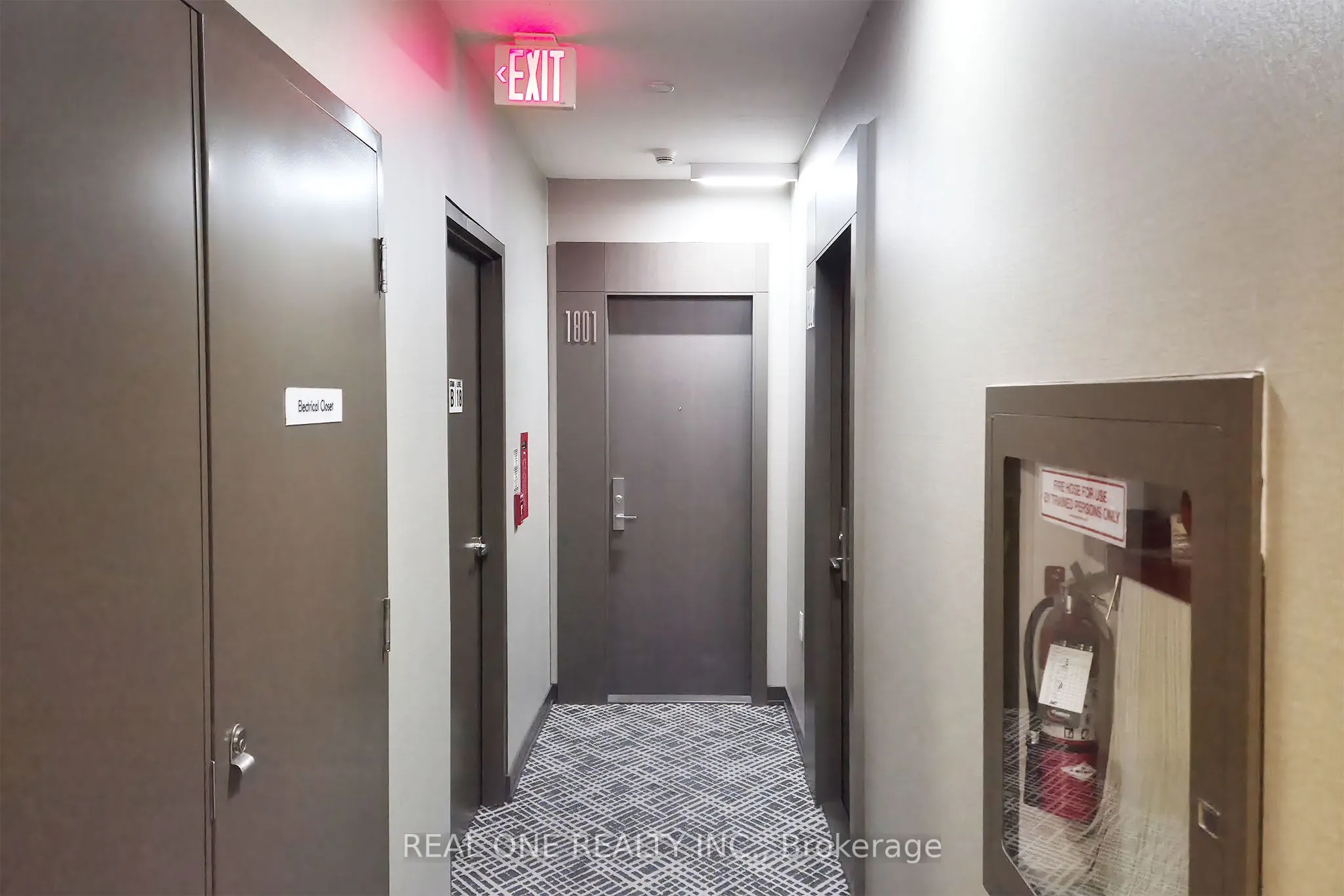101 Charles Street E, #1801
