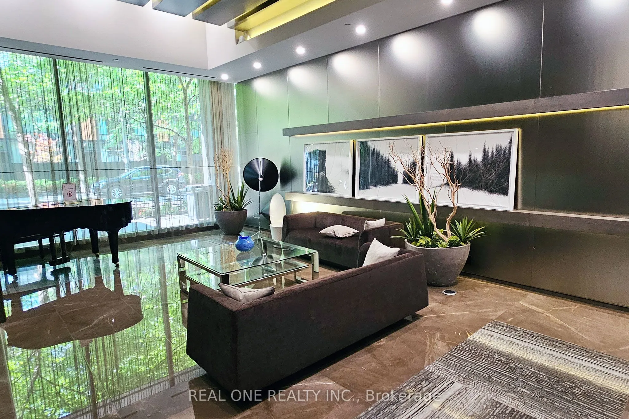 101 Charles Street E, #1801