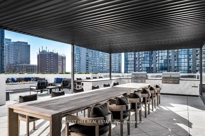 15 Holmes Avenue, #2112