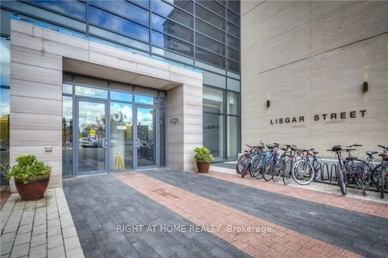 36 Lisgar Street, #831W