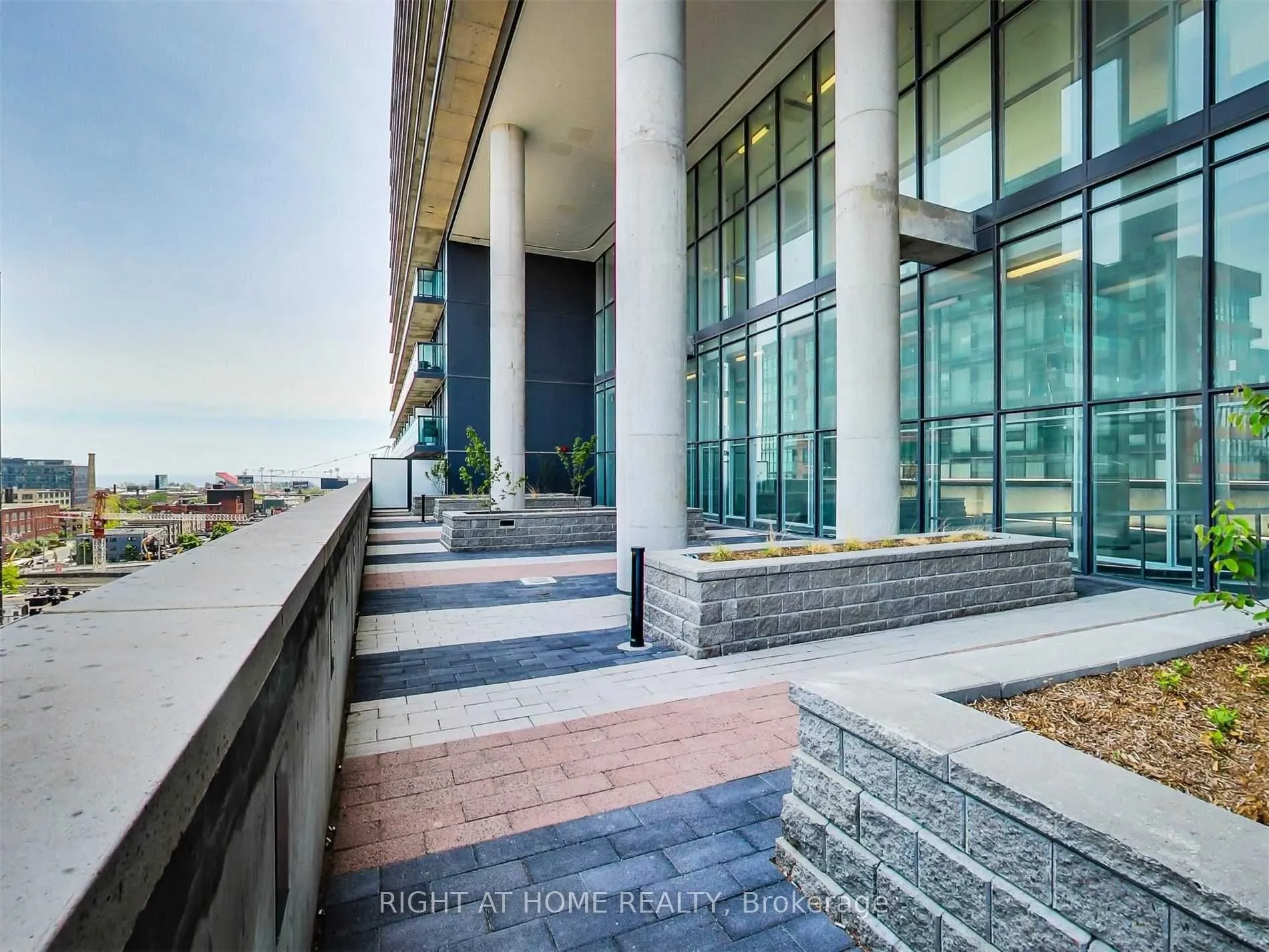 36 Lisgar Street, #831W