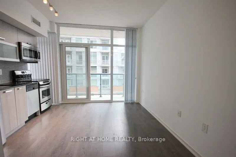 36 Lisgar Street, #831W