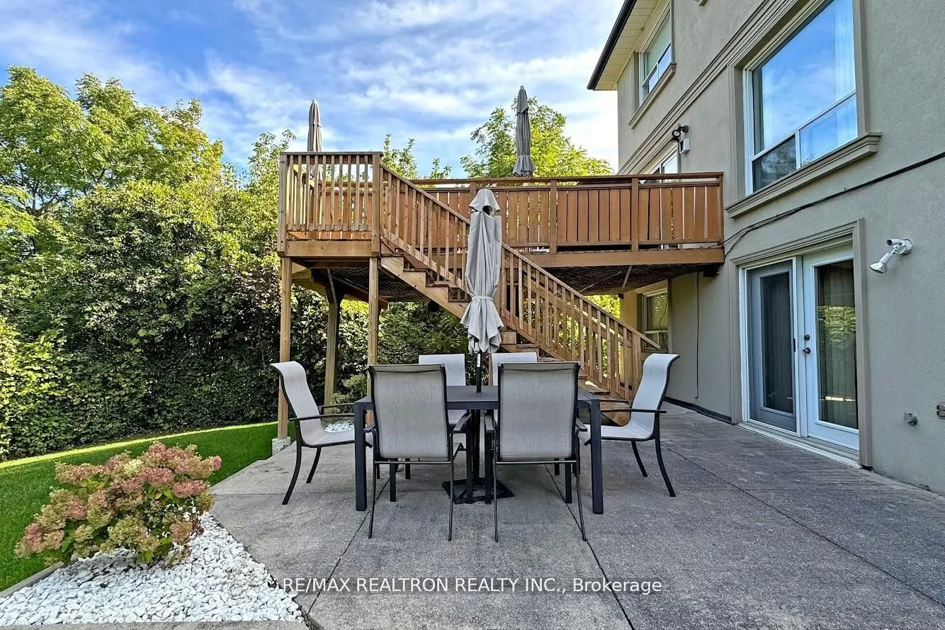 25 Cedar Springs Grove