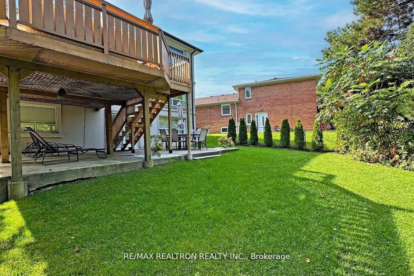 25 Cedar Springs Grove