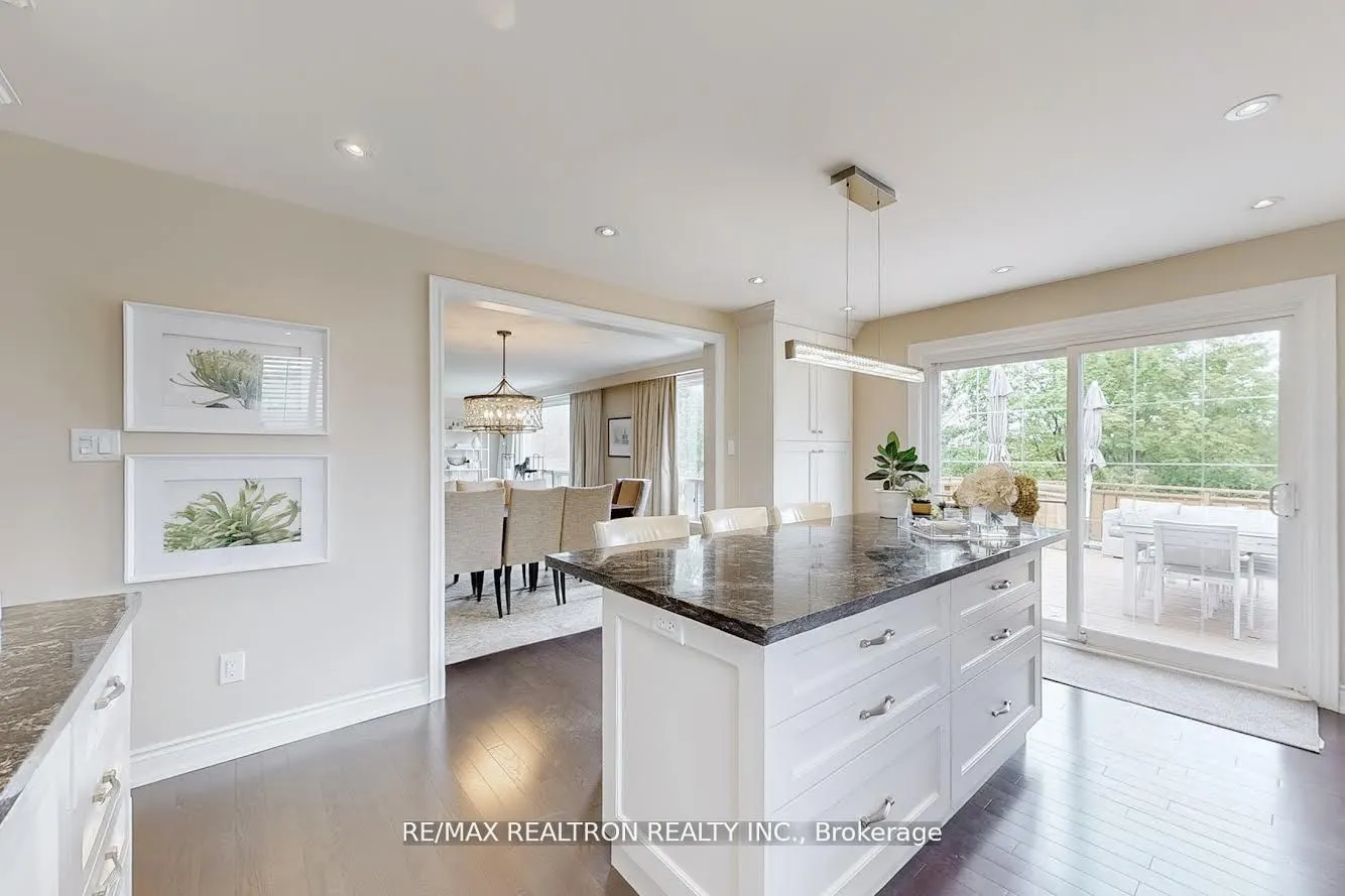 25 Cedar Springs Grove