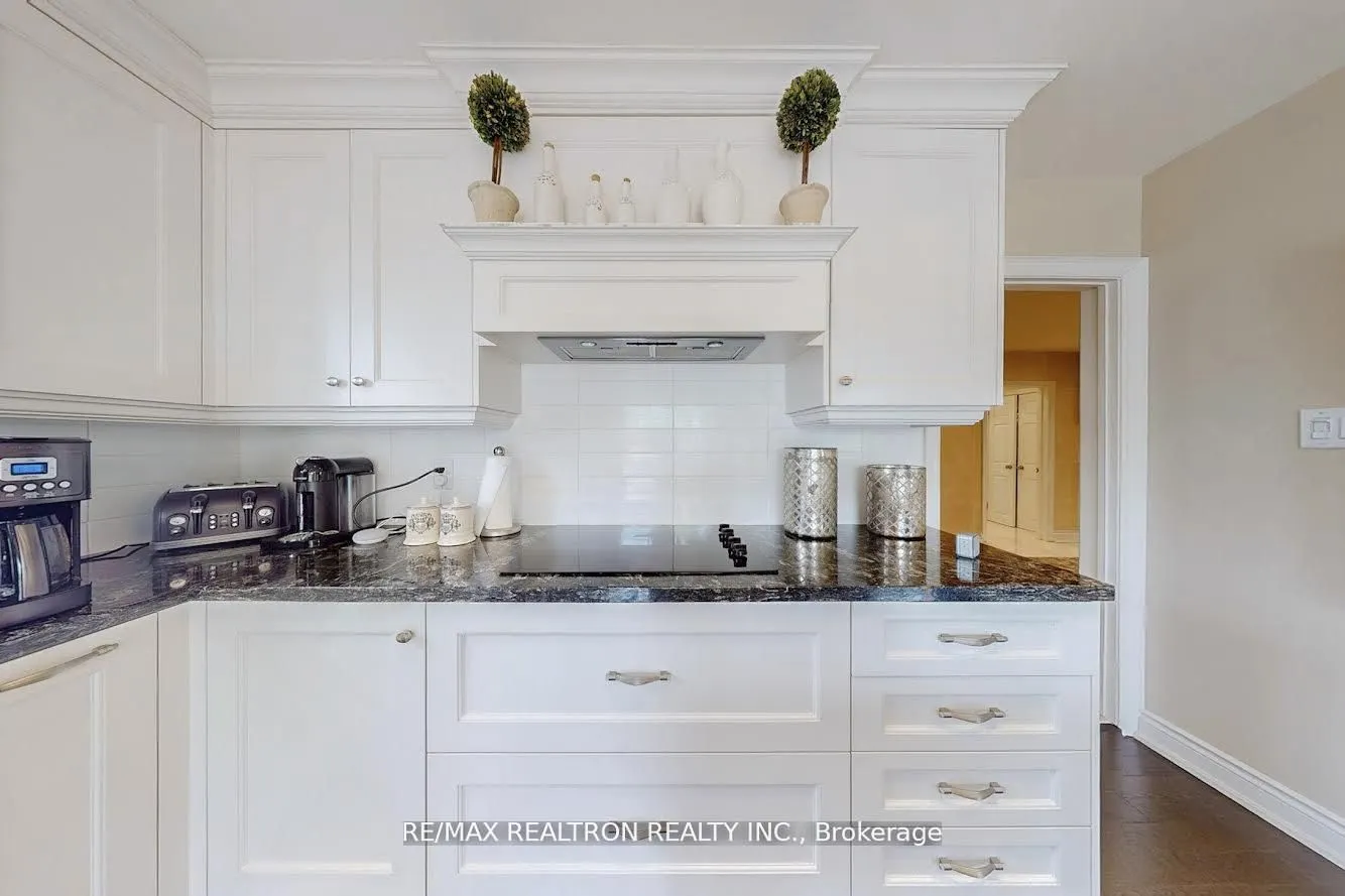 25 Cedar Springs Grove