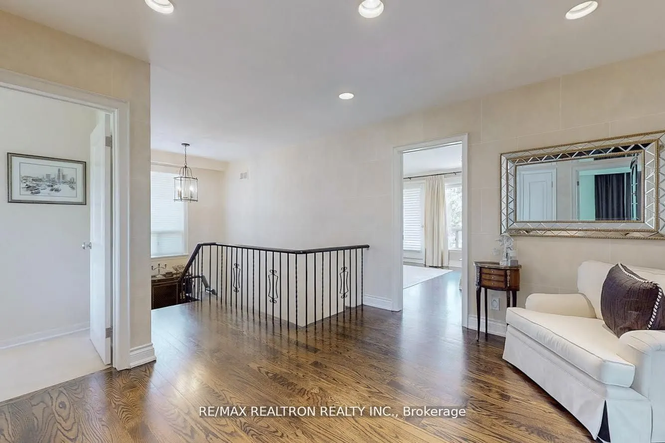 25 Cedar Springs Grove