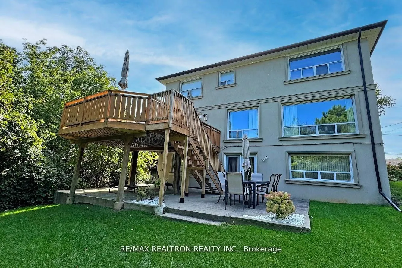 25 Cedar Springs Grove