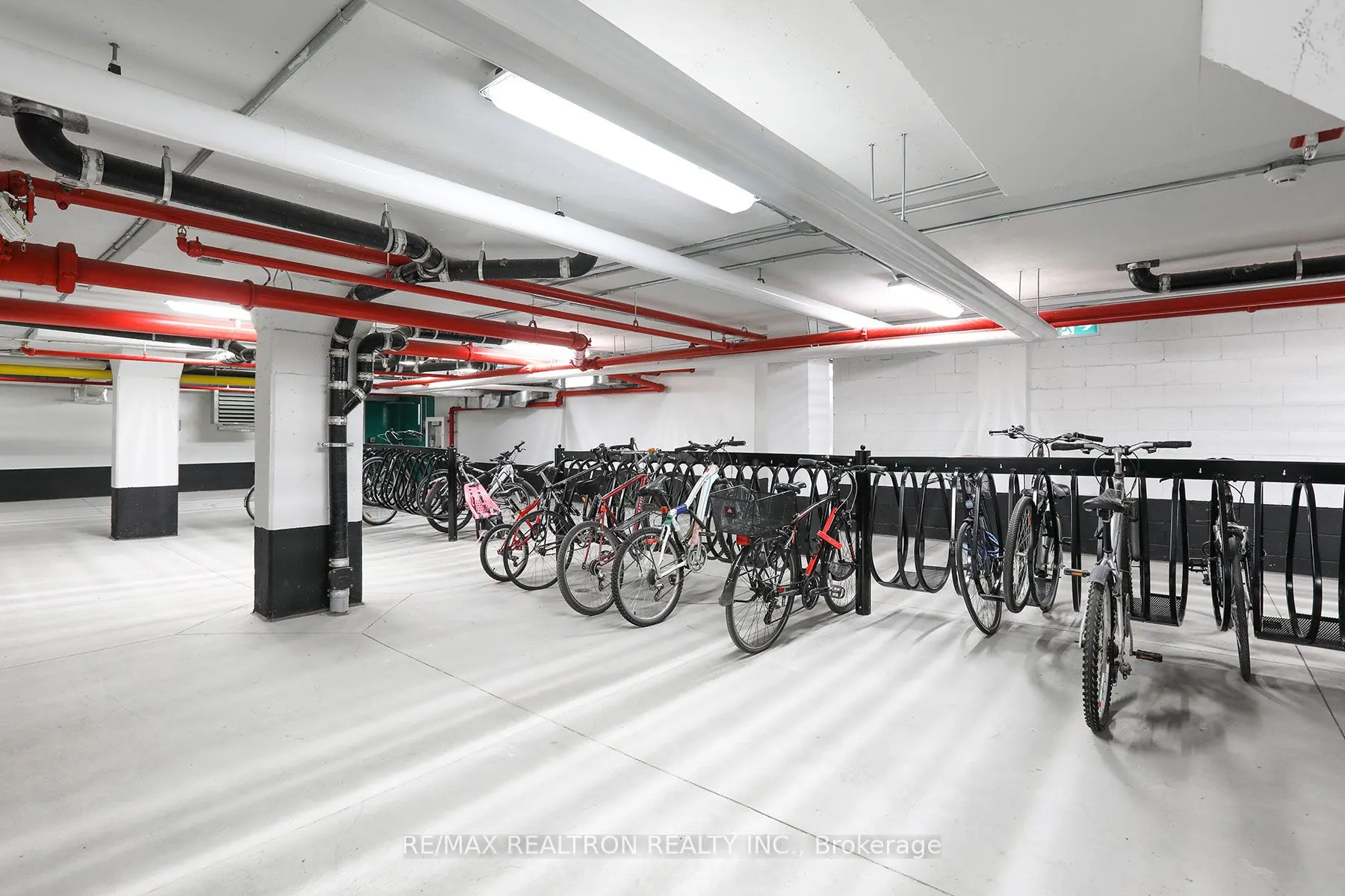 485 Huron Street, #204