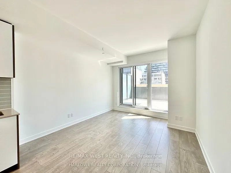 543 Richmond Street W, #616