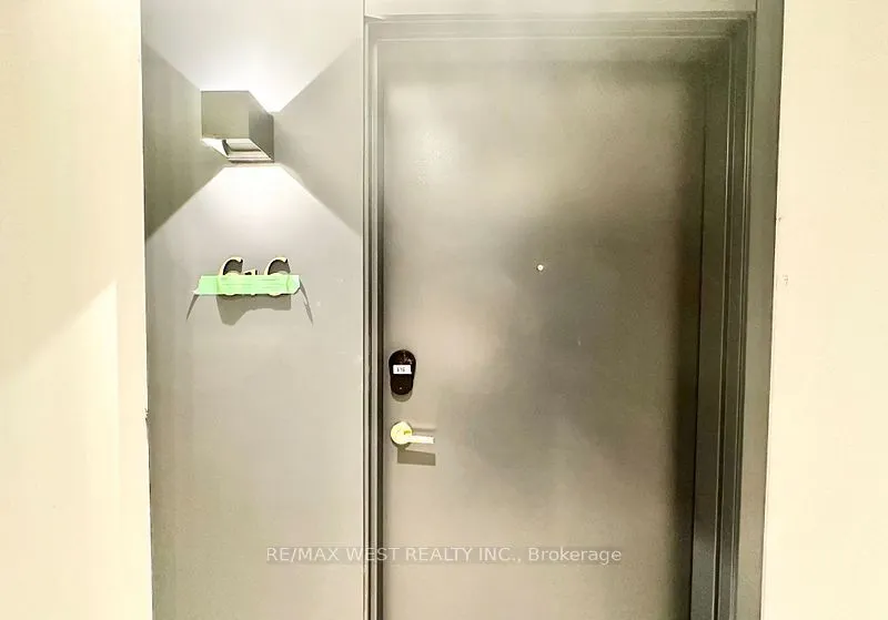 543 Richmond Street W, #616