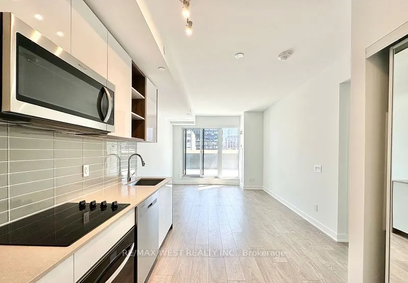 543 Richmond Street W, #616