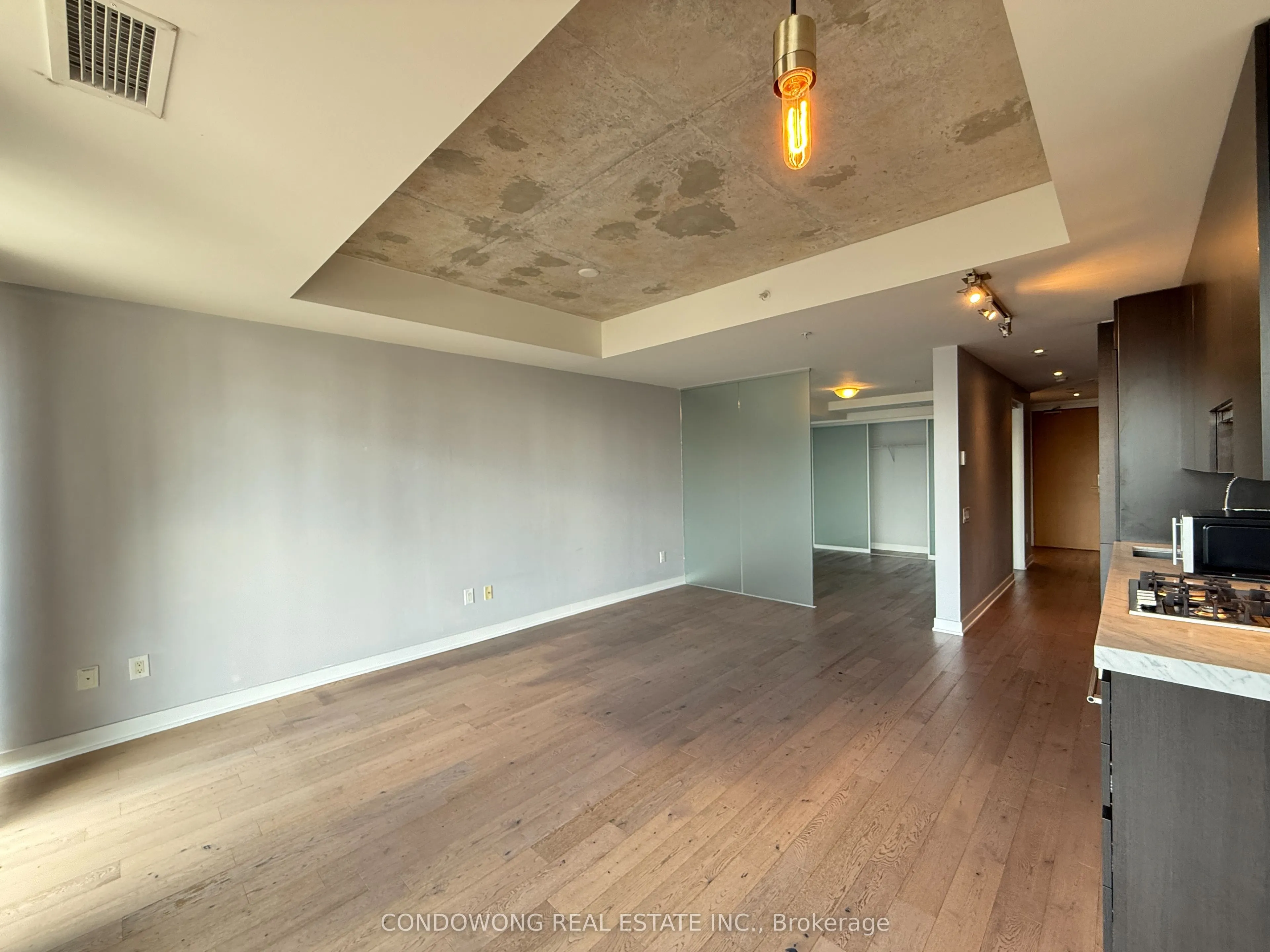 629 King Street W, #Ph1423
