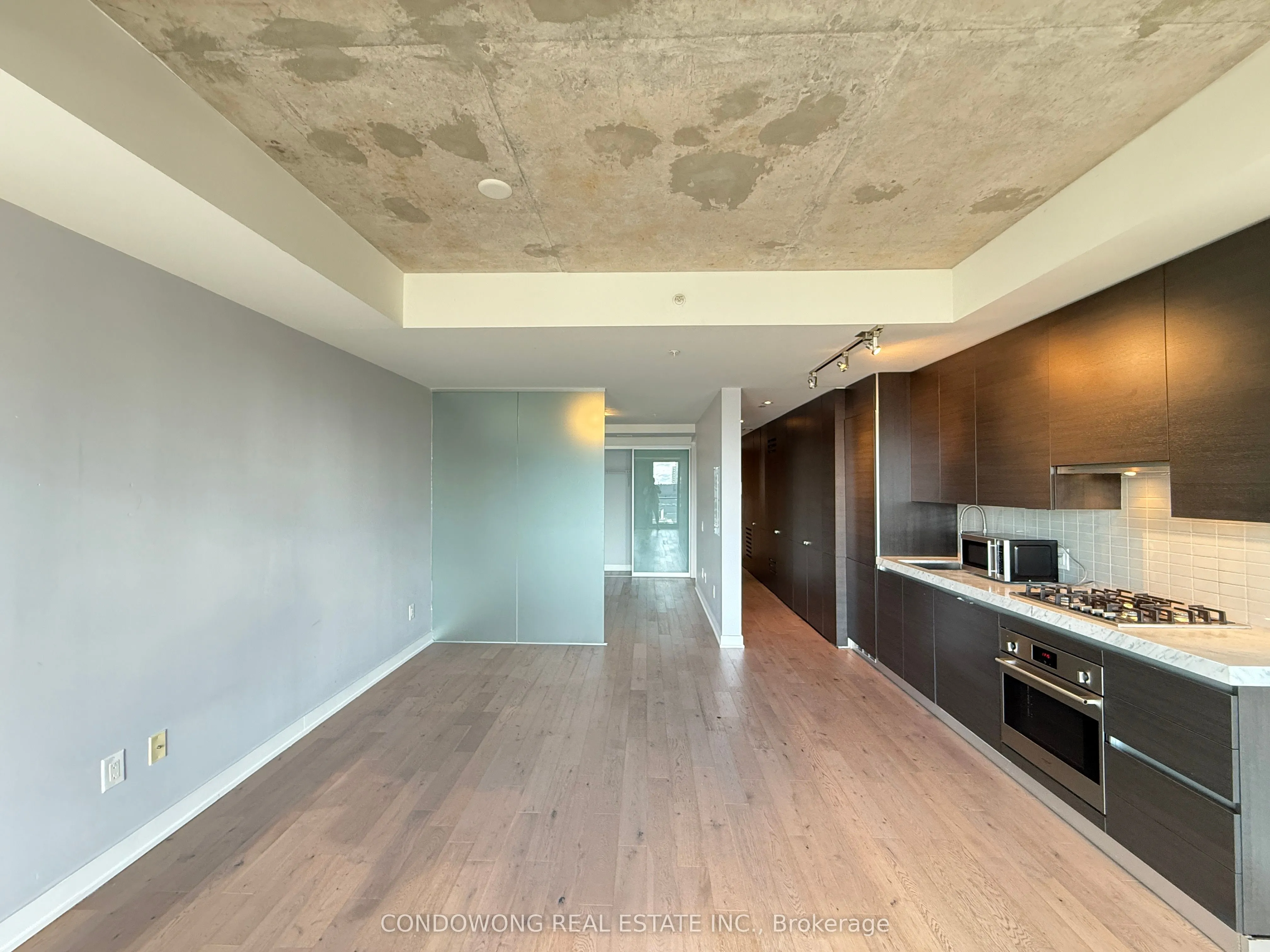 629 King Street W, #Ph1423