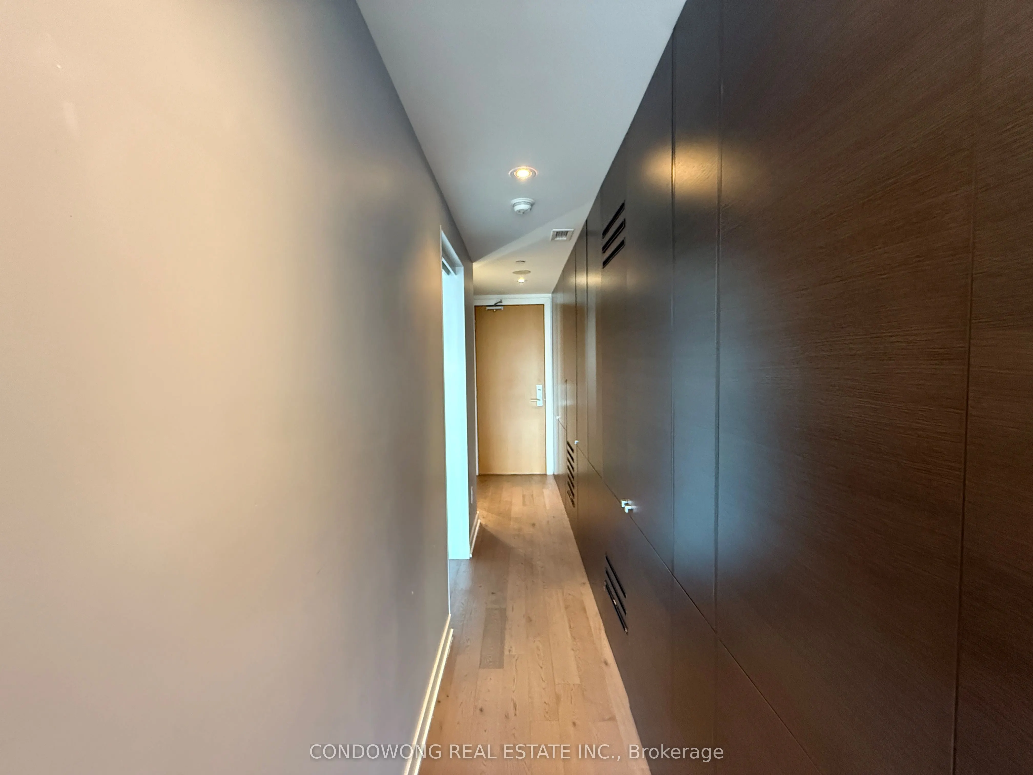 629 King Street W, #Ph1423