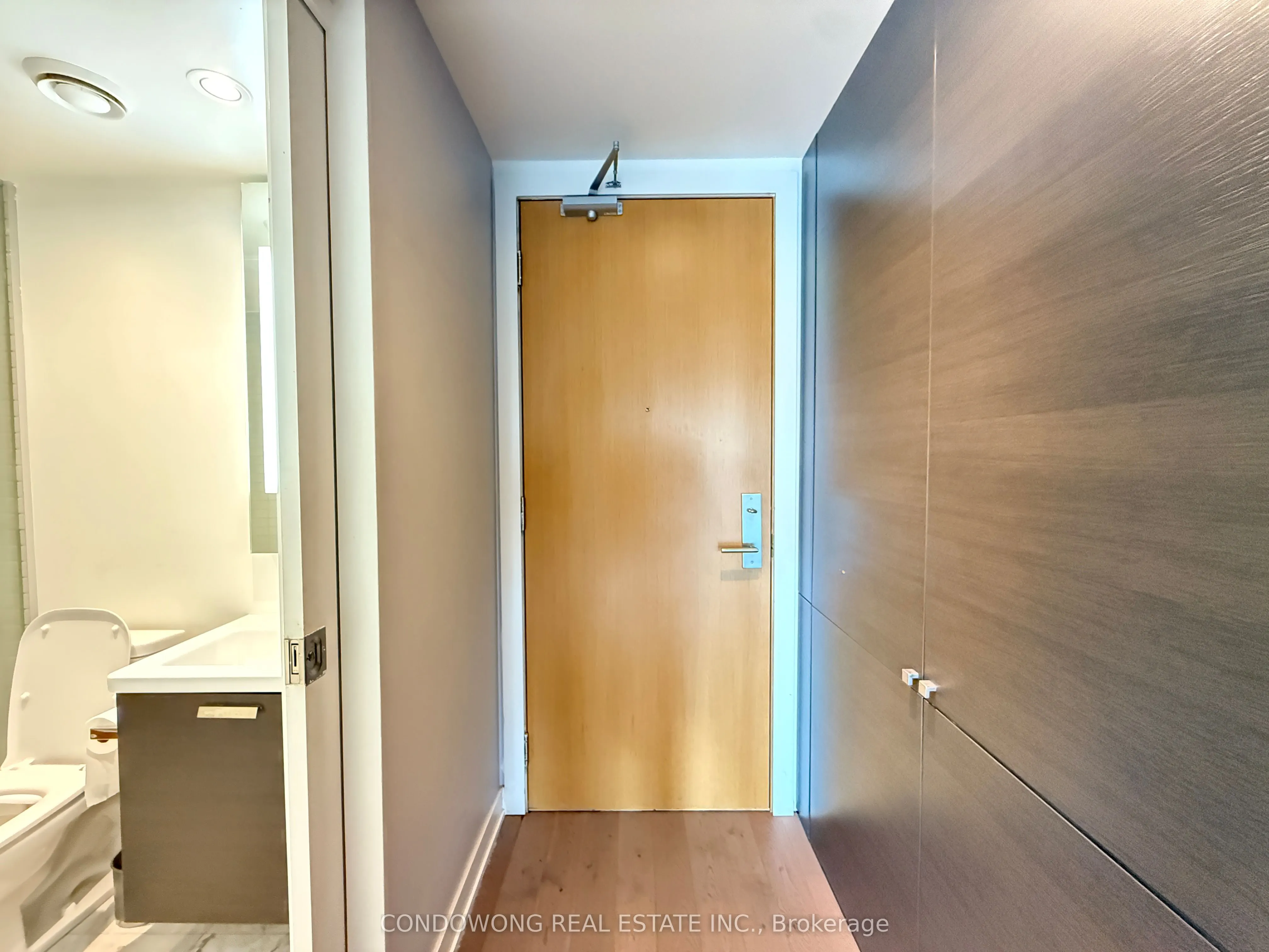 629 King Street W, #Ph1423