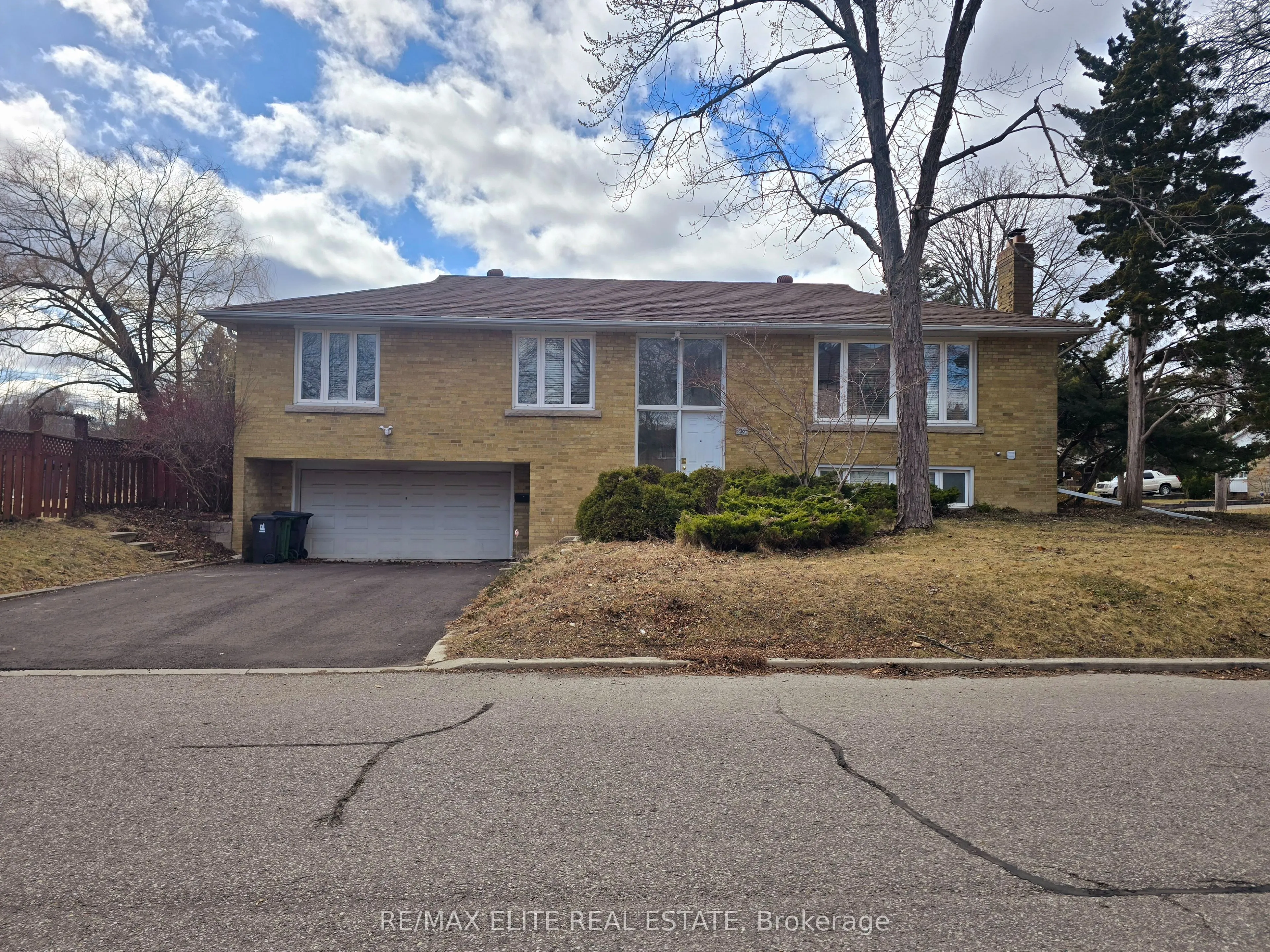 38 Ambrose Road, #Upper