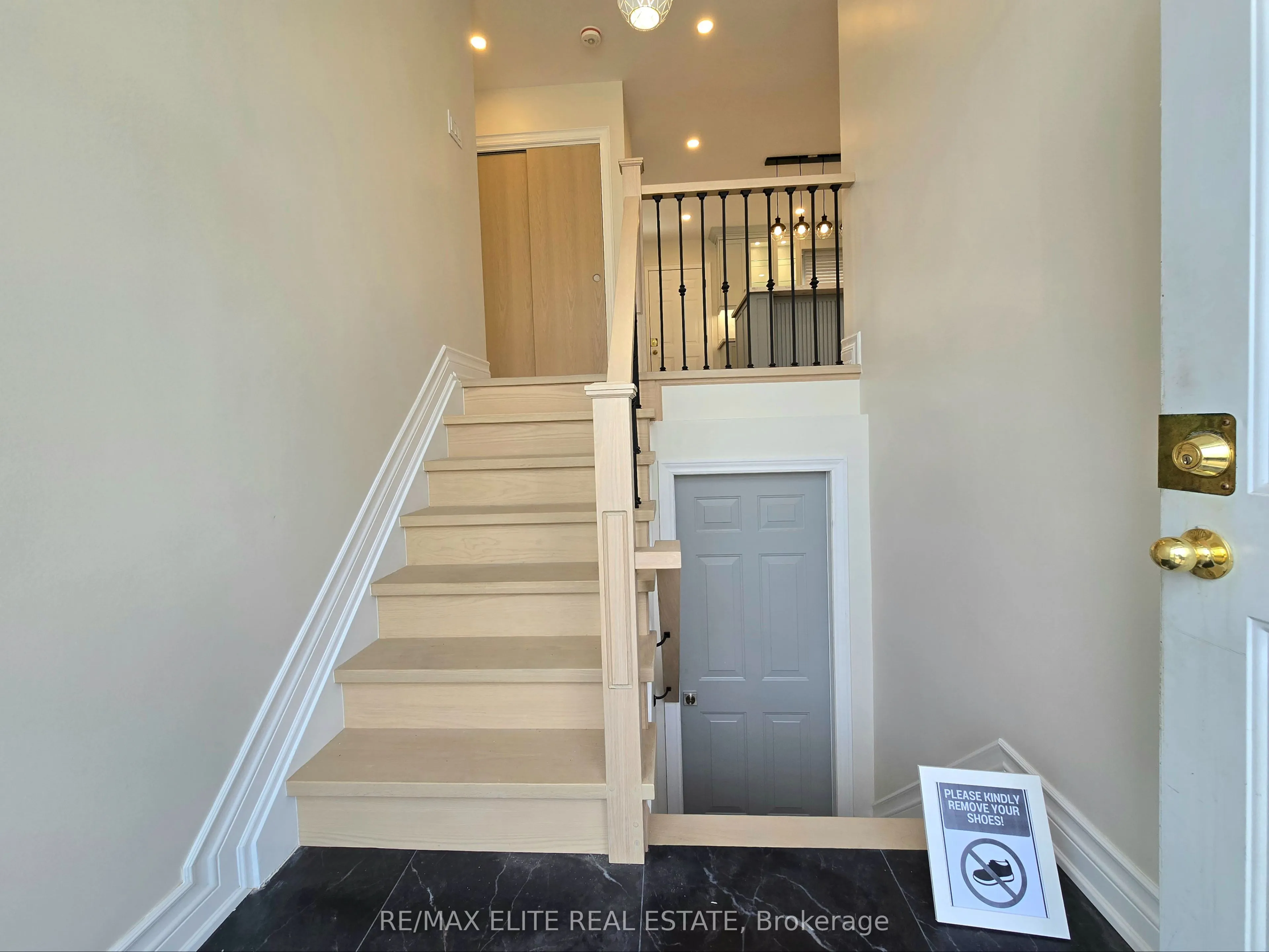 38 Ambrose Road, #Upper