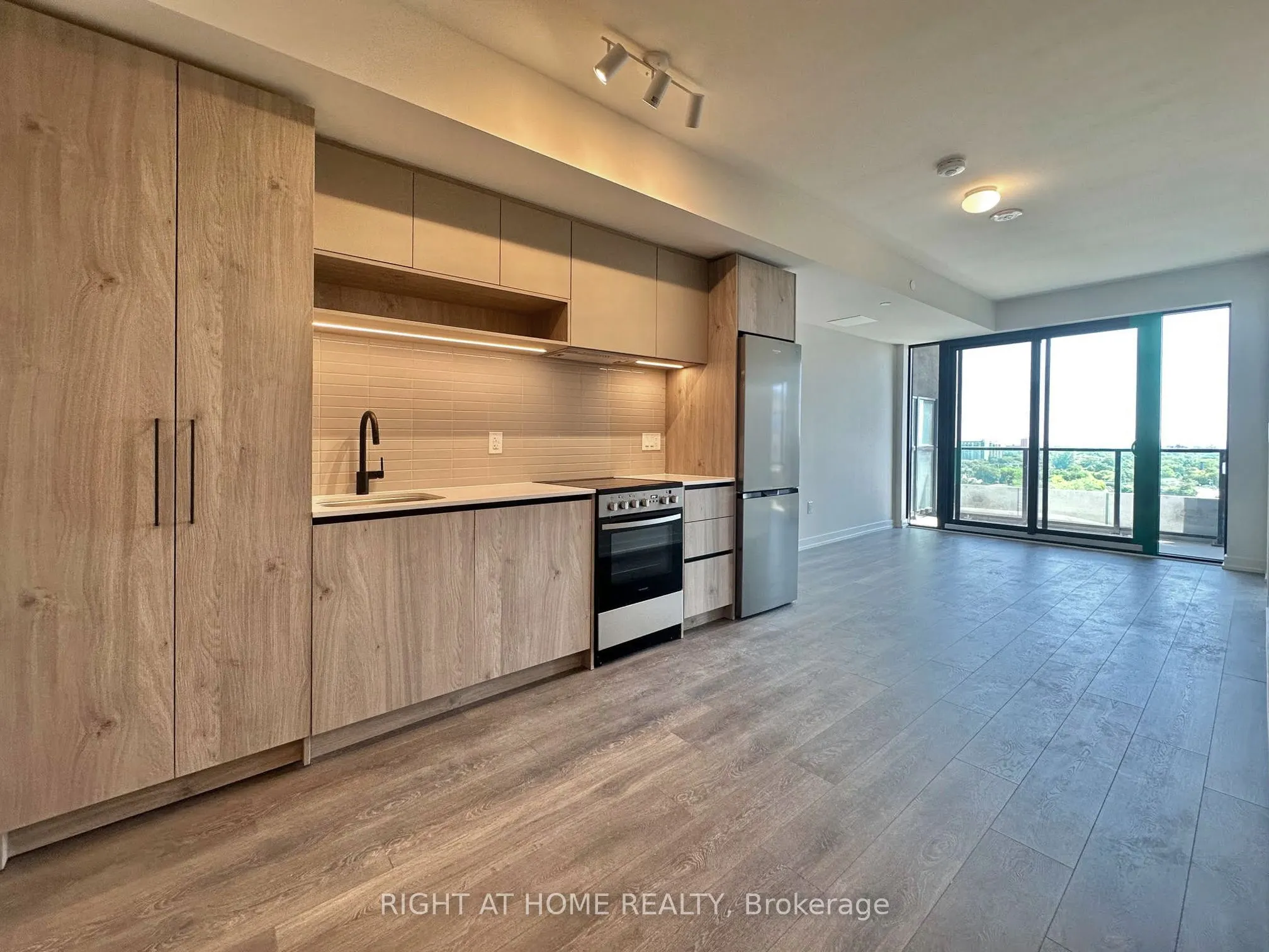 181 sterling Road, #1407