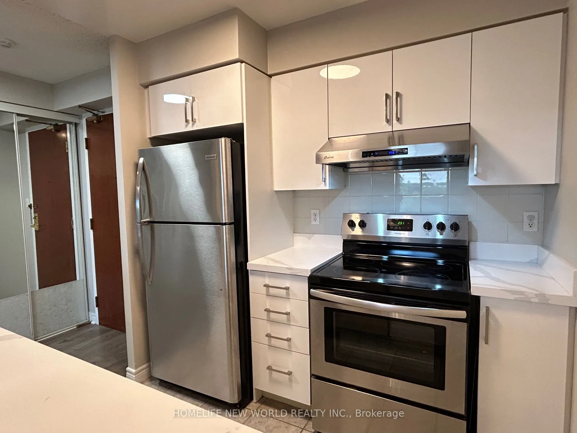28 Empress Avenue, #710