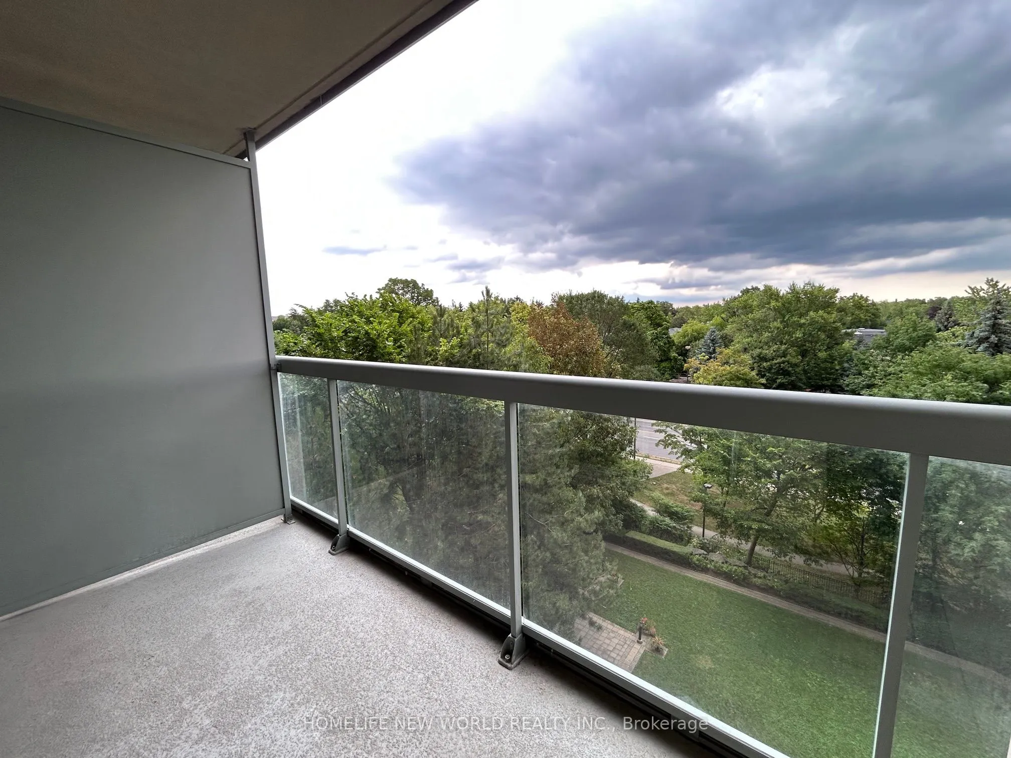 28 Empress Avenue, #710