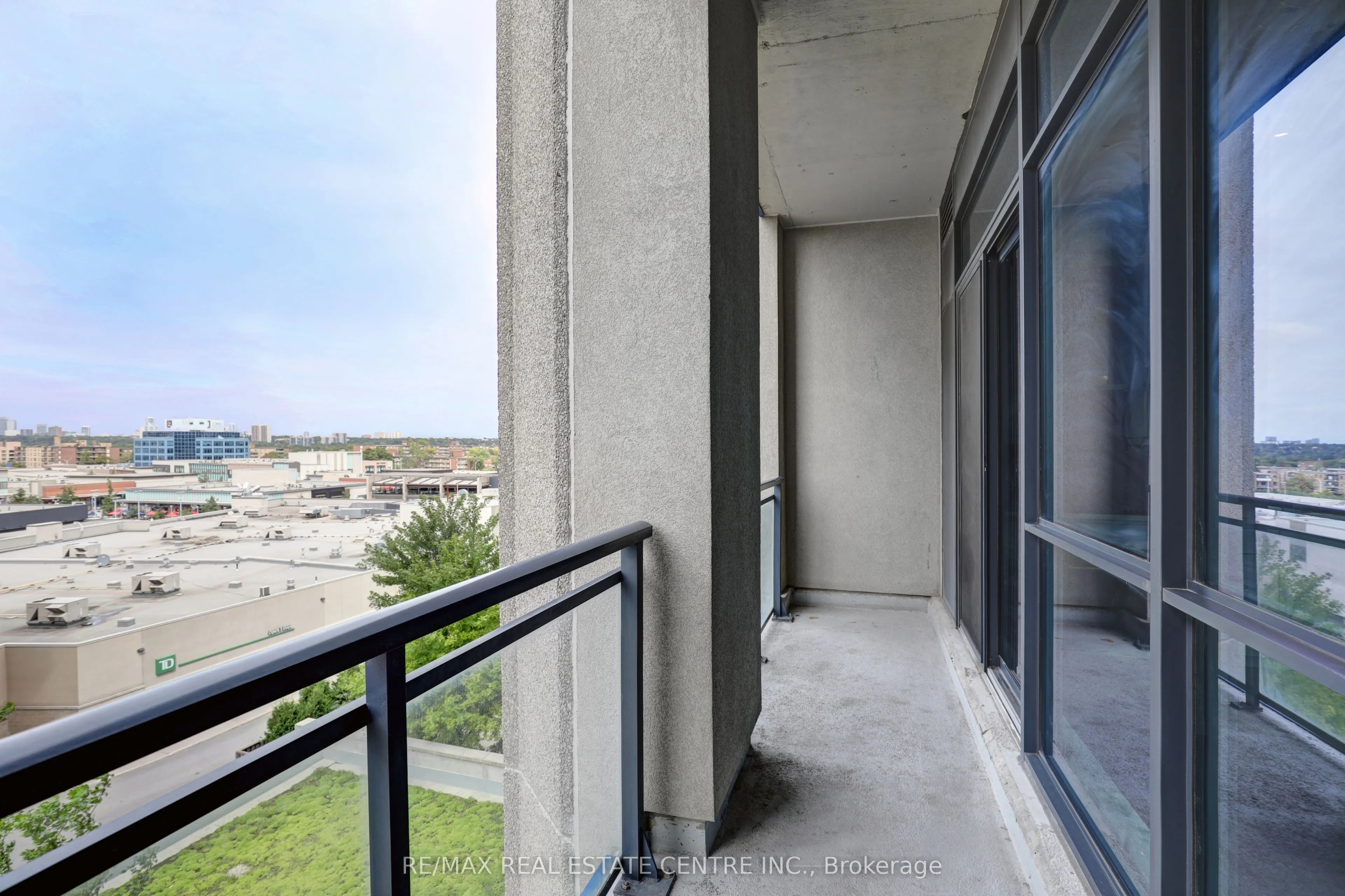 75 The Donway W, #513