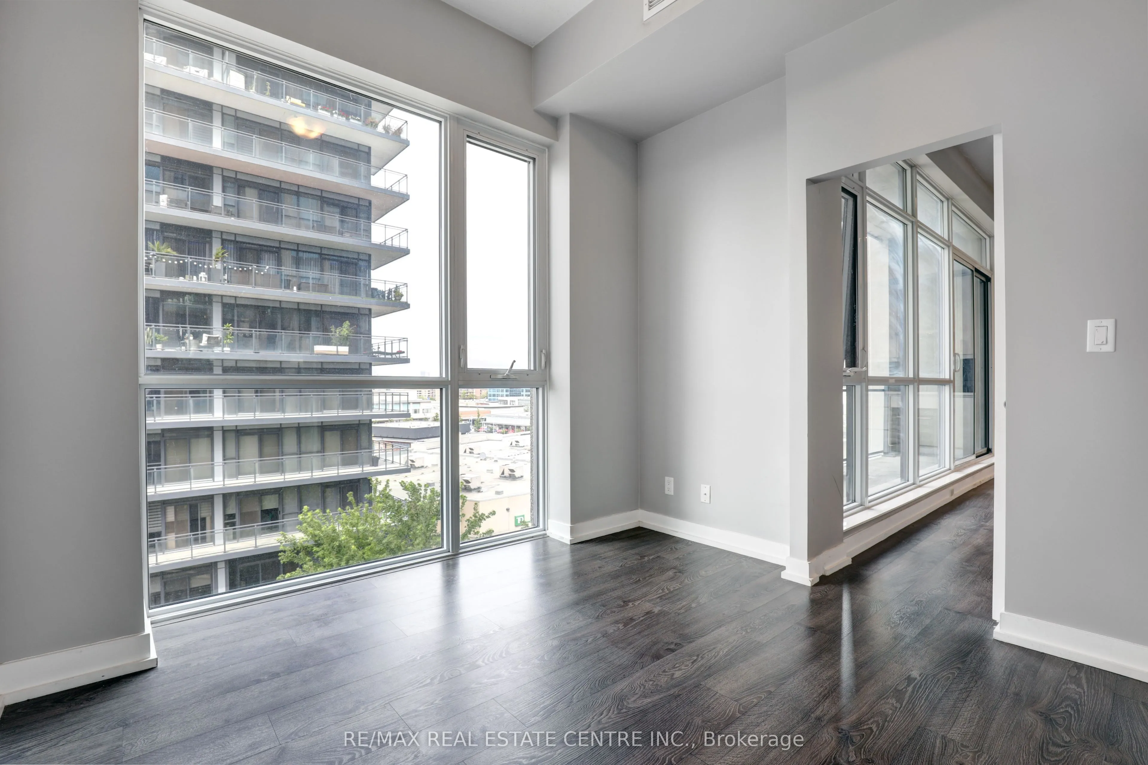 75 The Donway W, #513