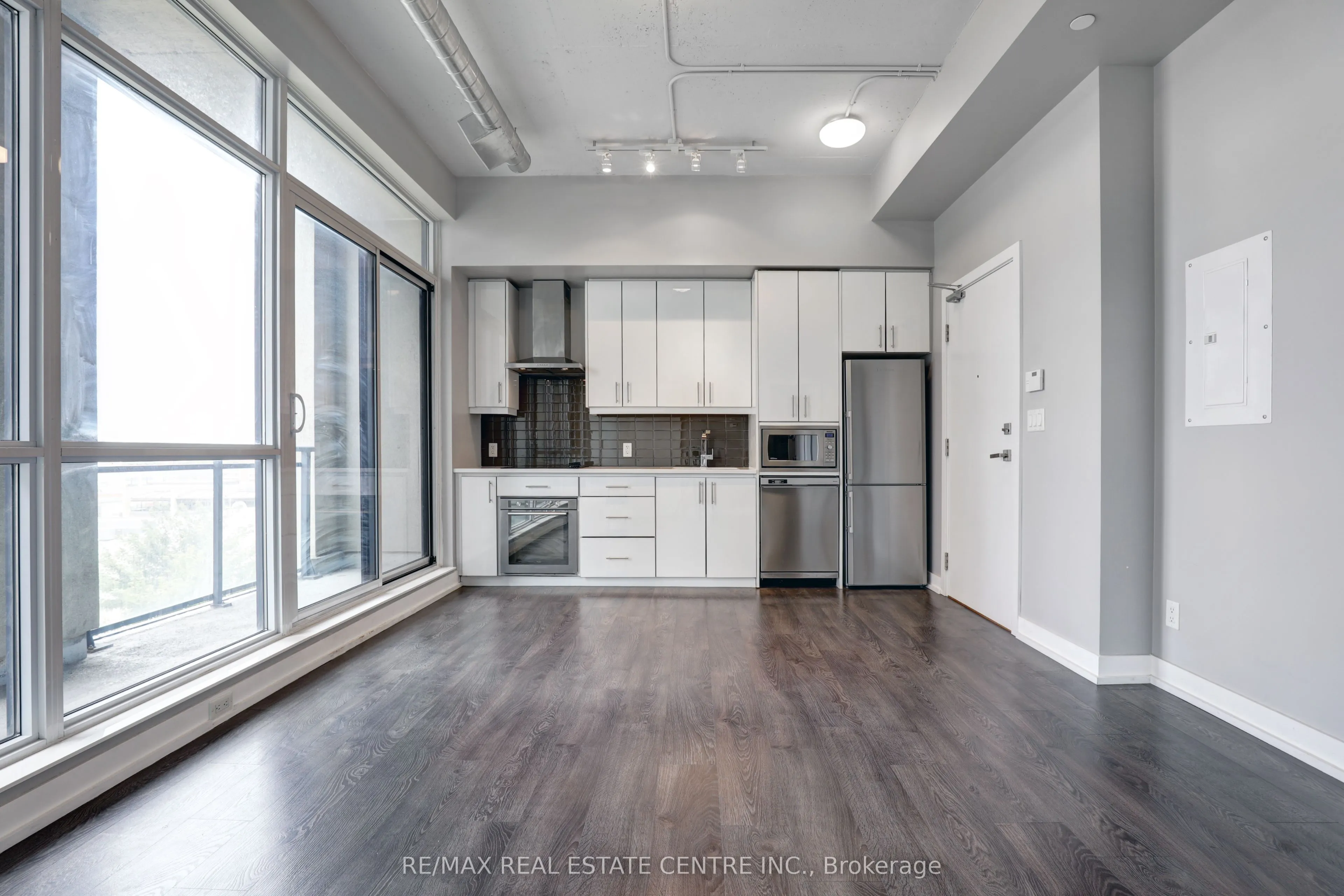 75 The Donway W, #513