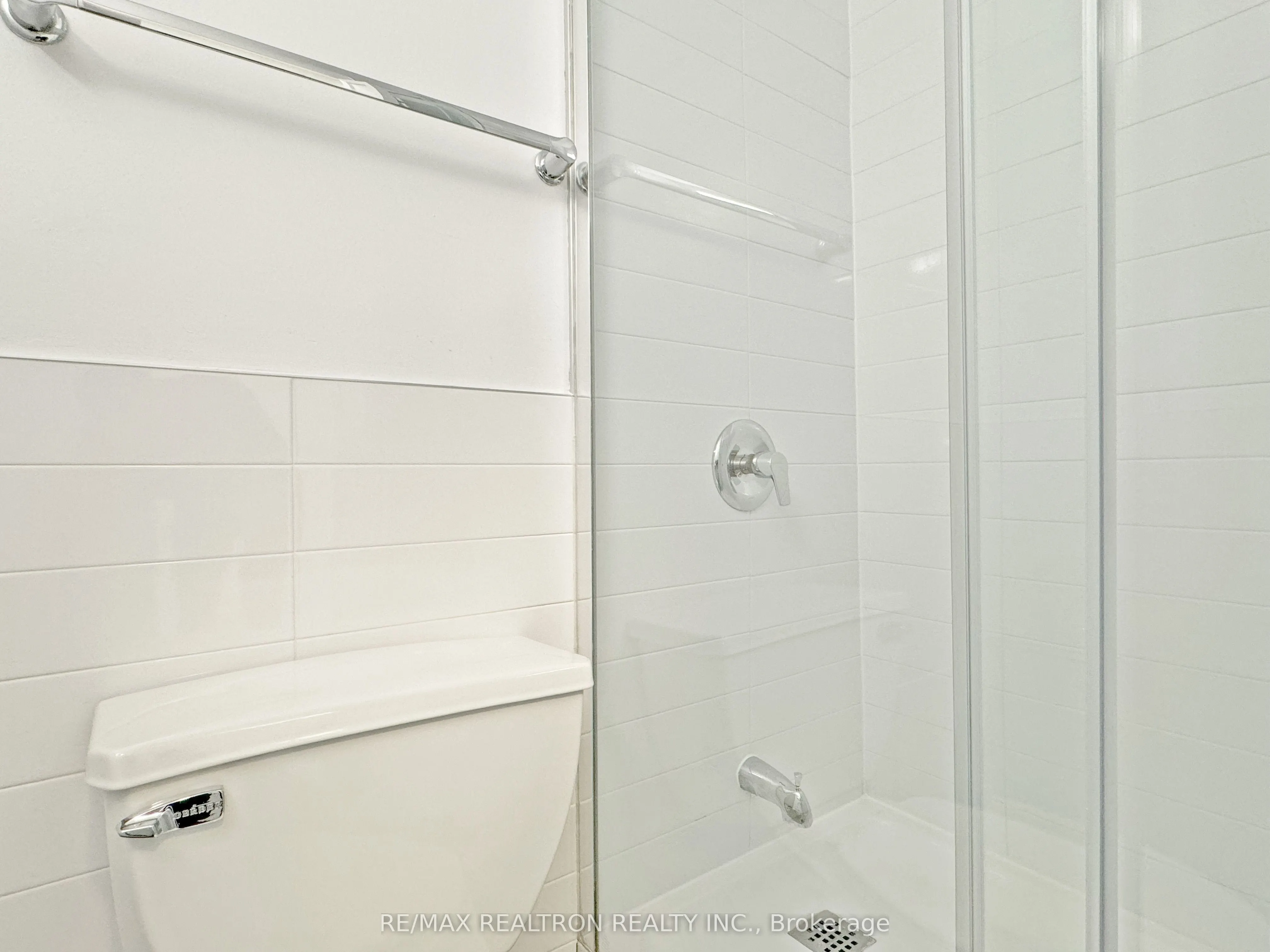666 Spadina Avenue, #212