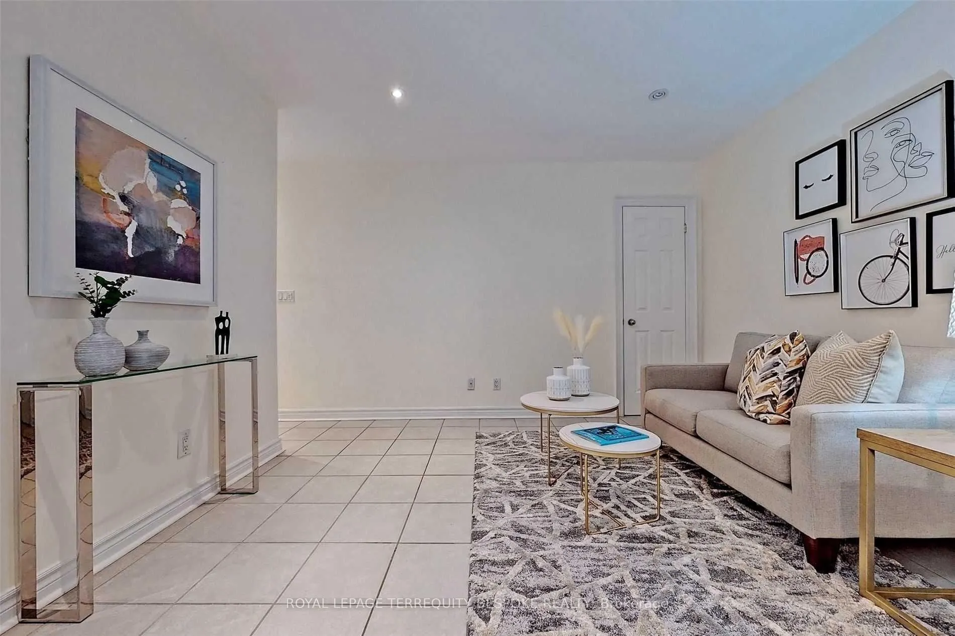 9 Concord Avenue, #Main
