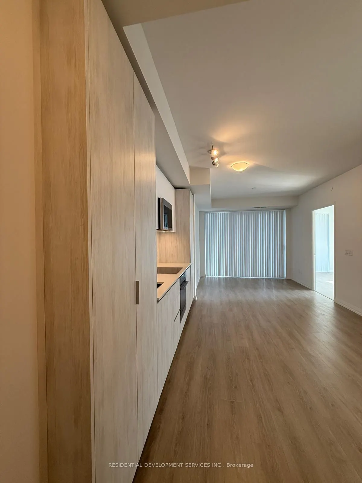 28 Widmer Street, #4623