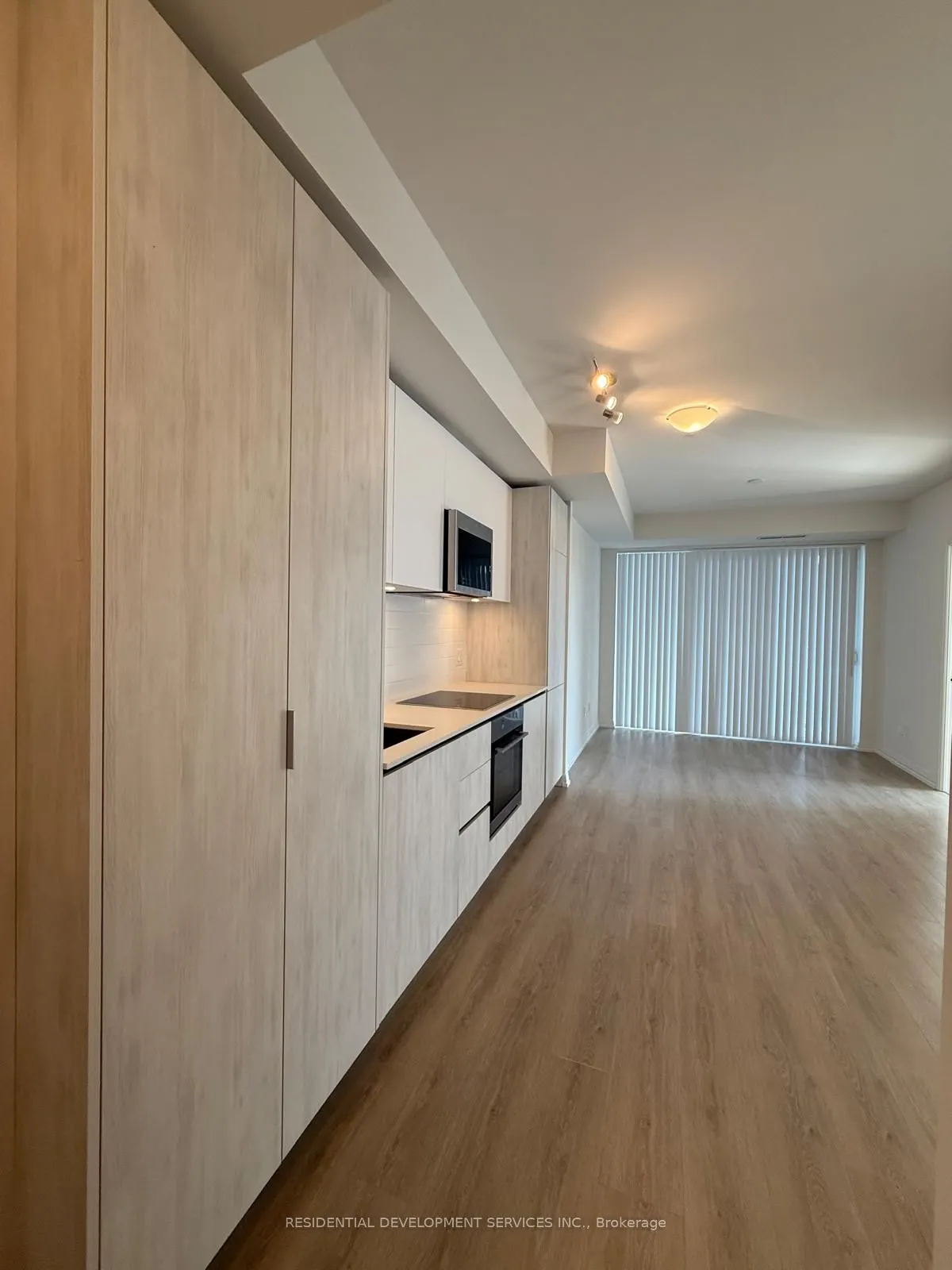 28 Widmer Street, #4623