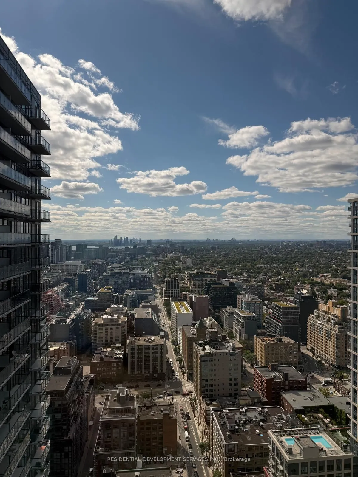 28 Widmer Street, #4623