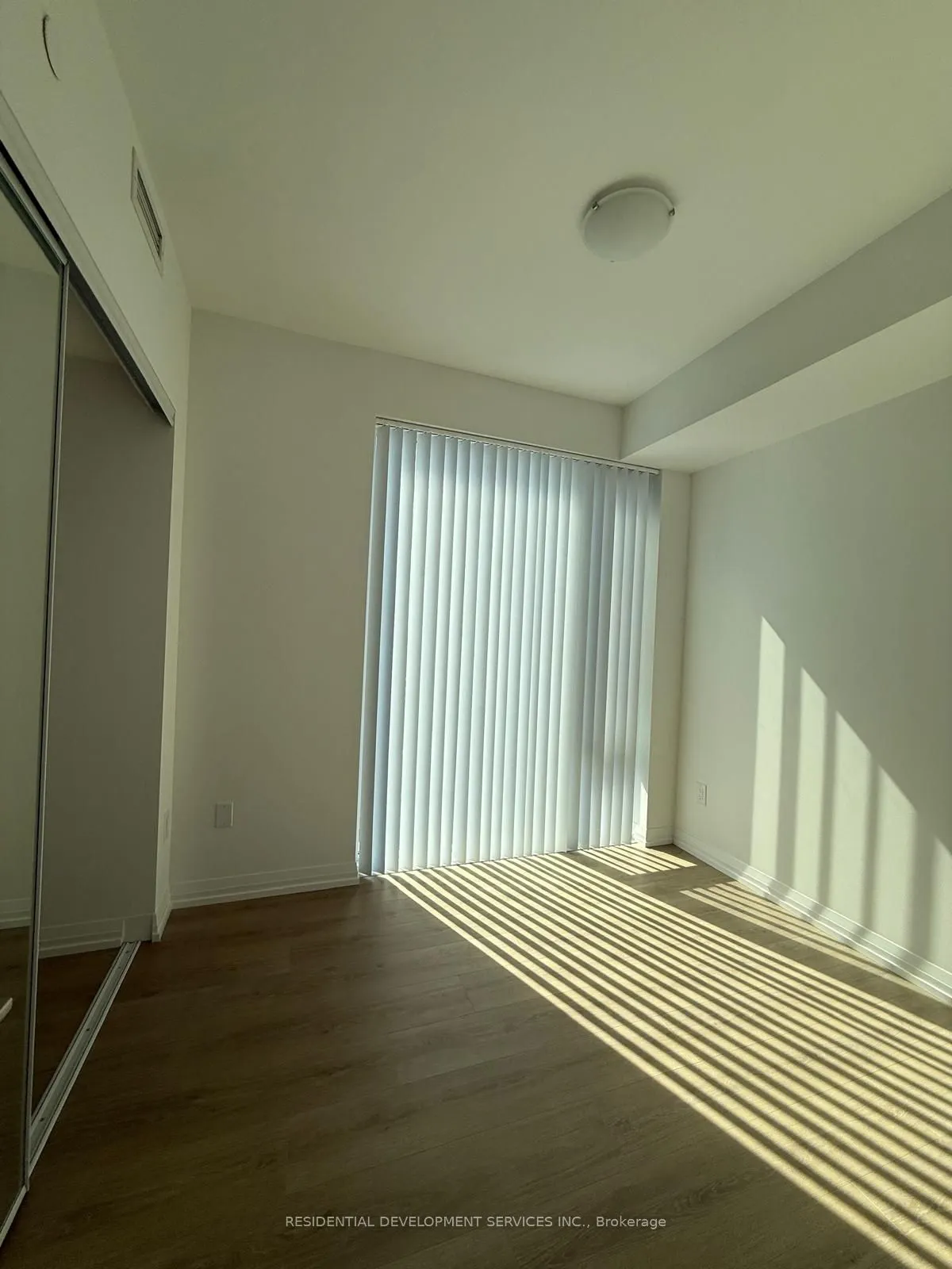 28 Widmer Street, #4623