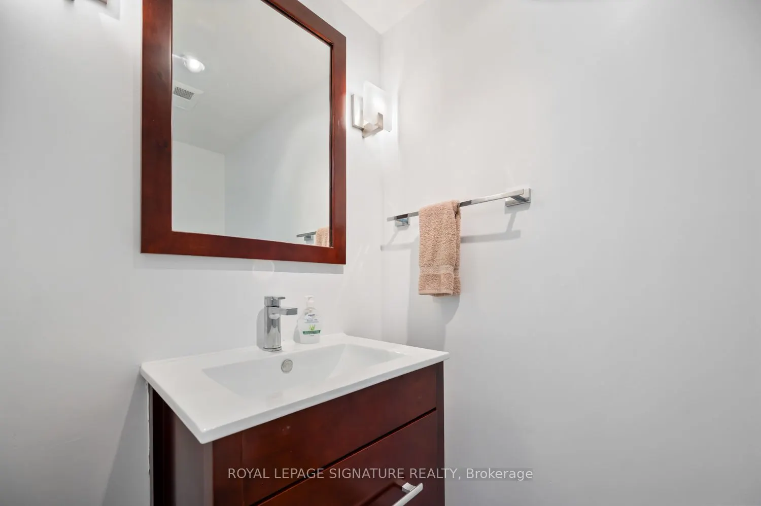 260 Heath Street W, #1602