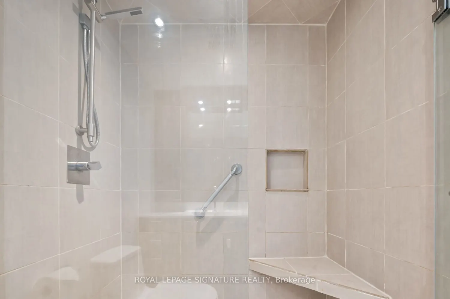 260 Heath Street W, #1602