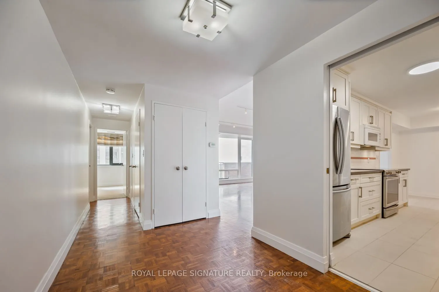 260 Heath Street W, #1602