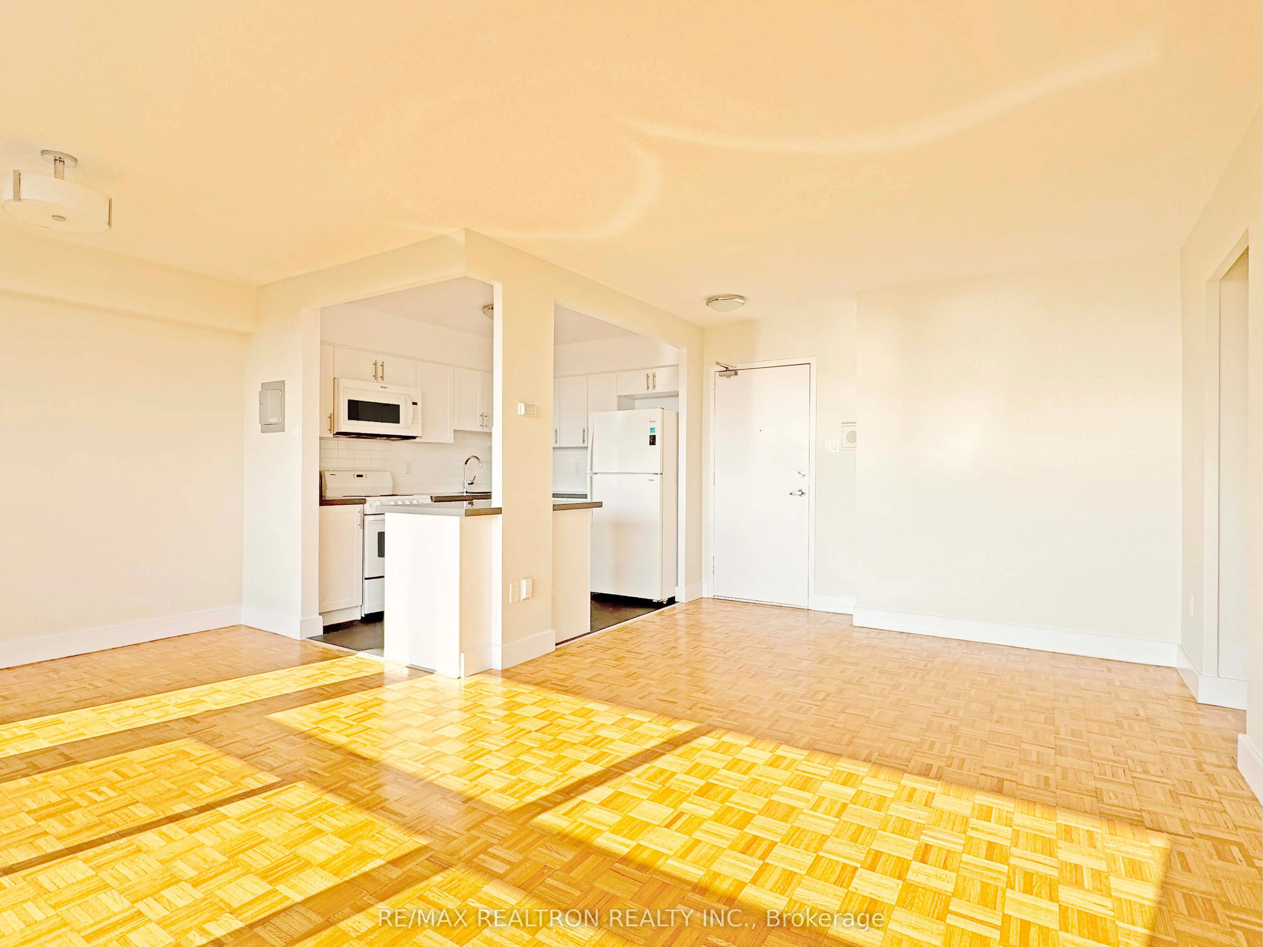 666 Spadina Avenue, #711