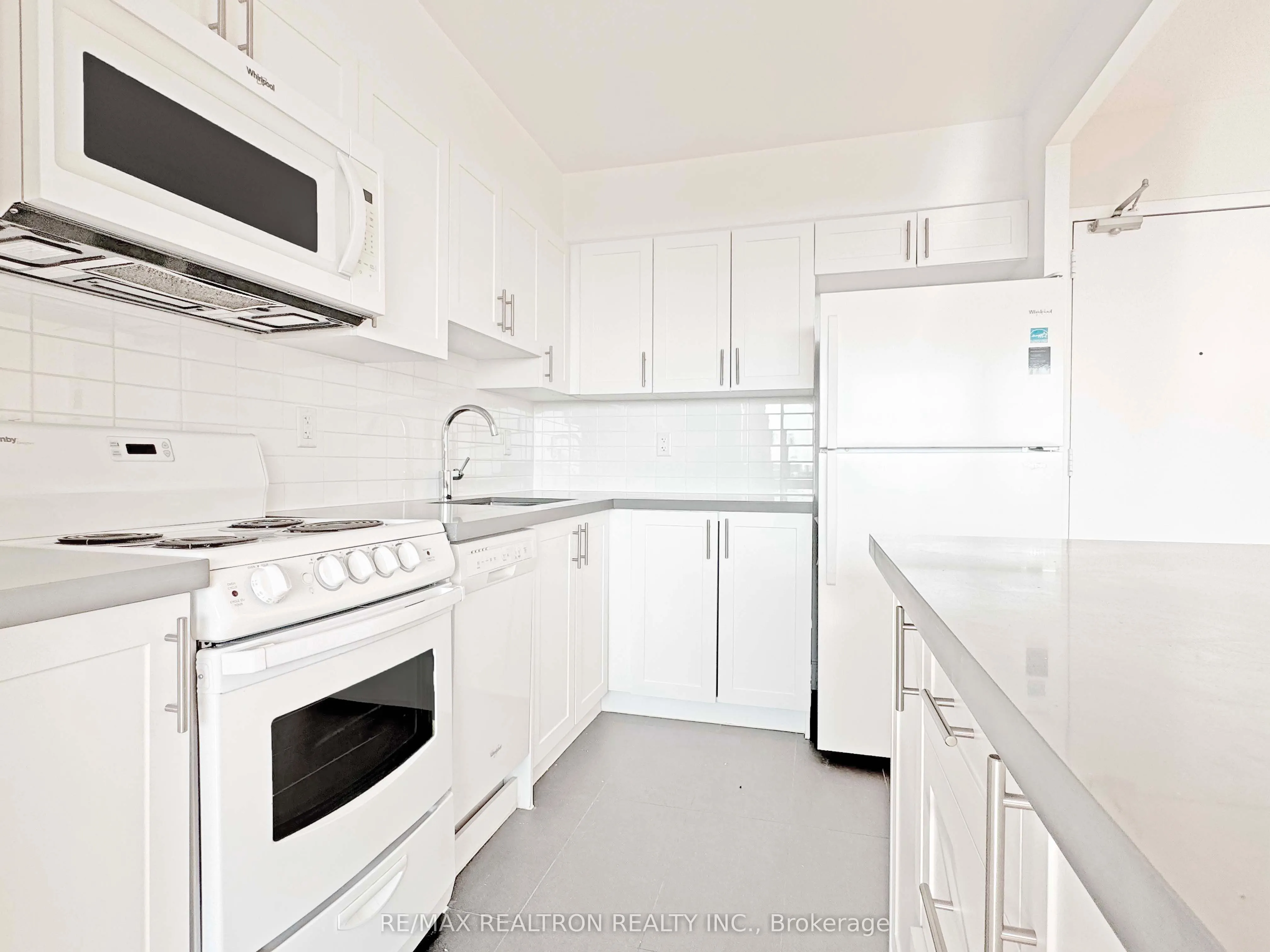 666 Spadina Avenue, #711