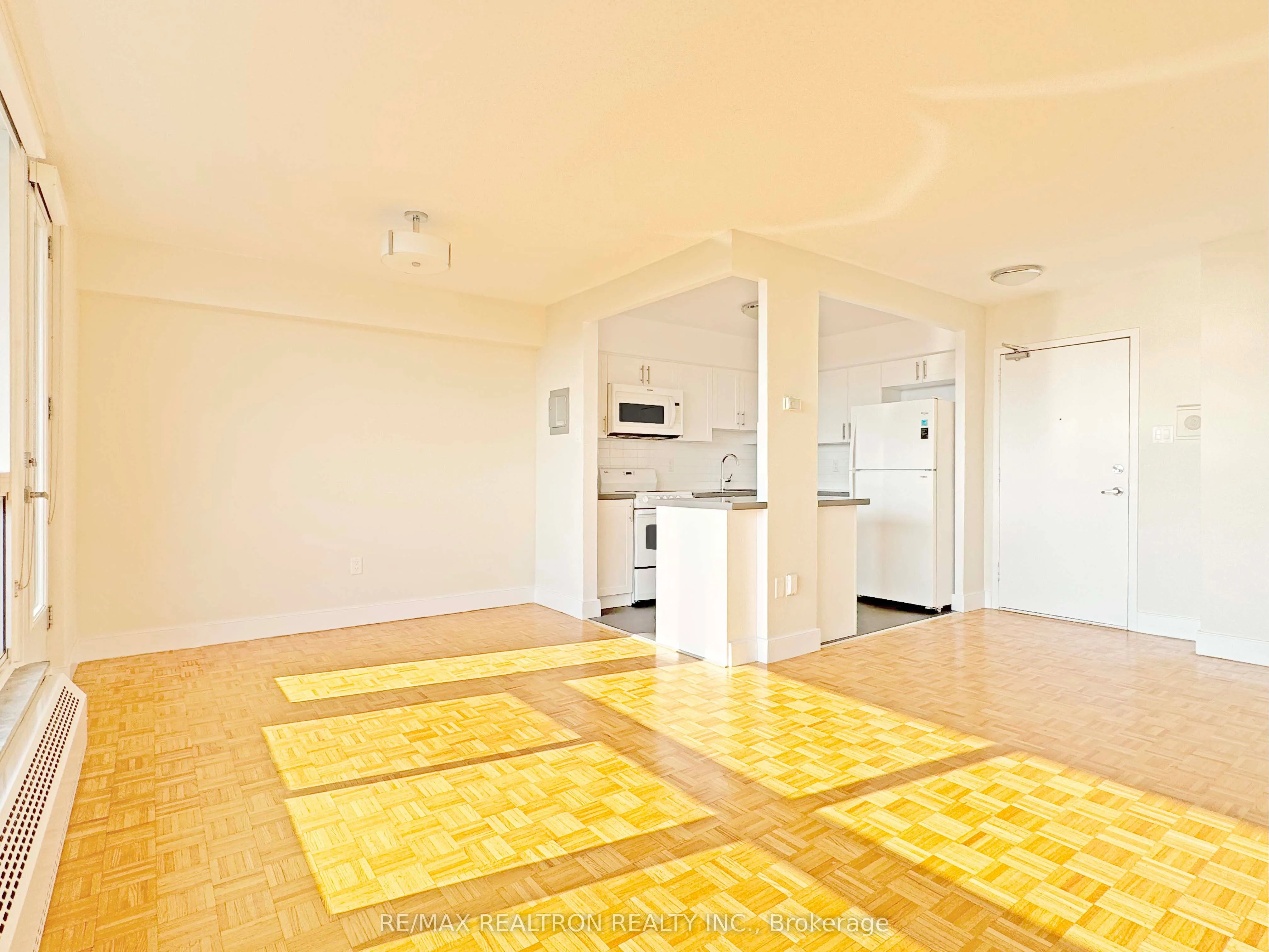 666 Spadina Avenue, #711